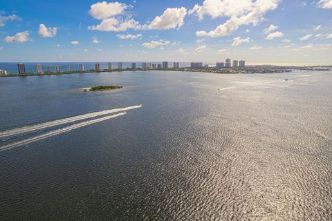 A home in North Palm Beach