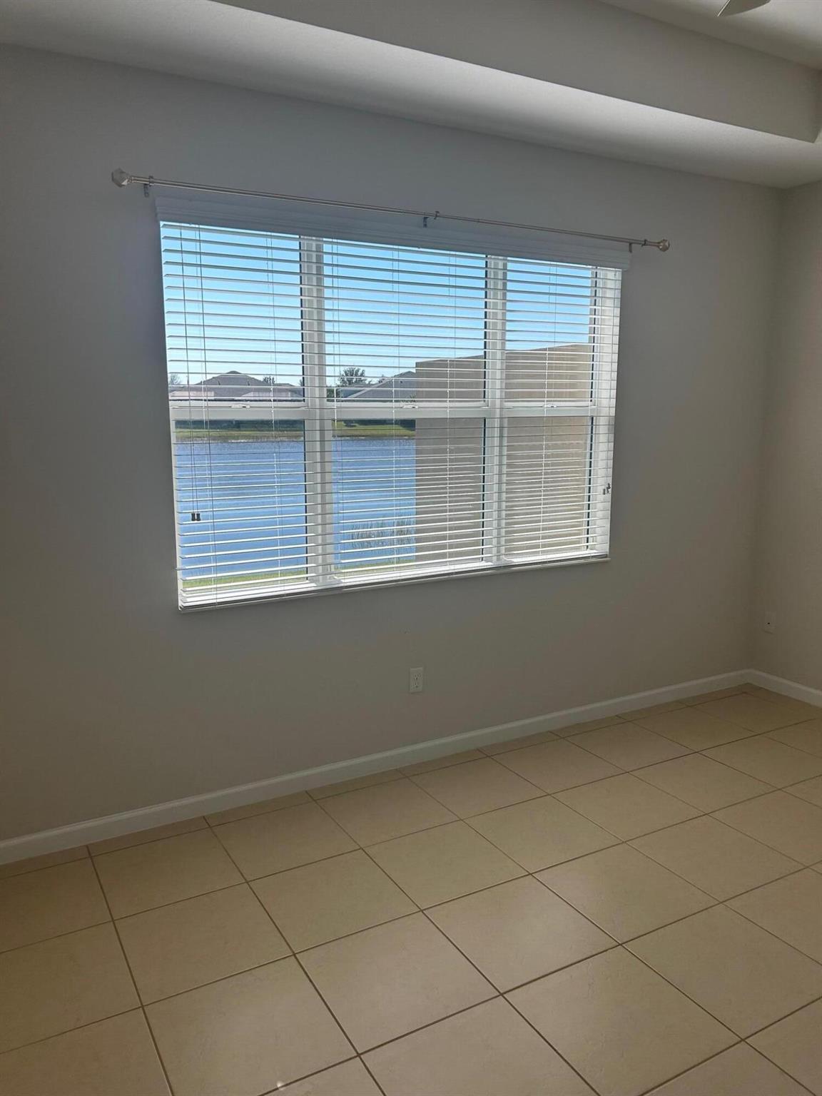 LAKEPARK AT TRADITION PLA - Residential Lease