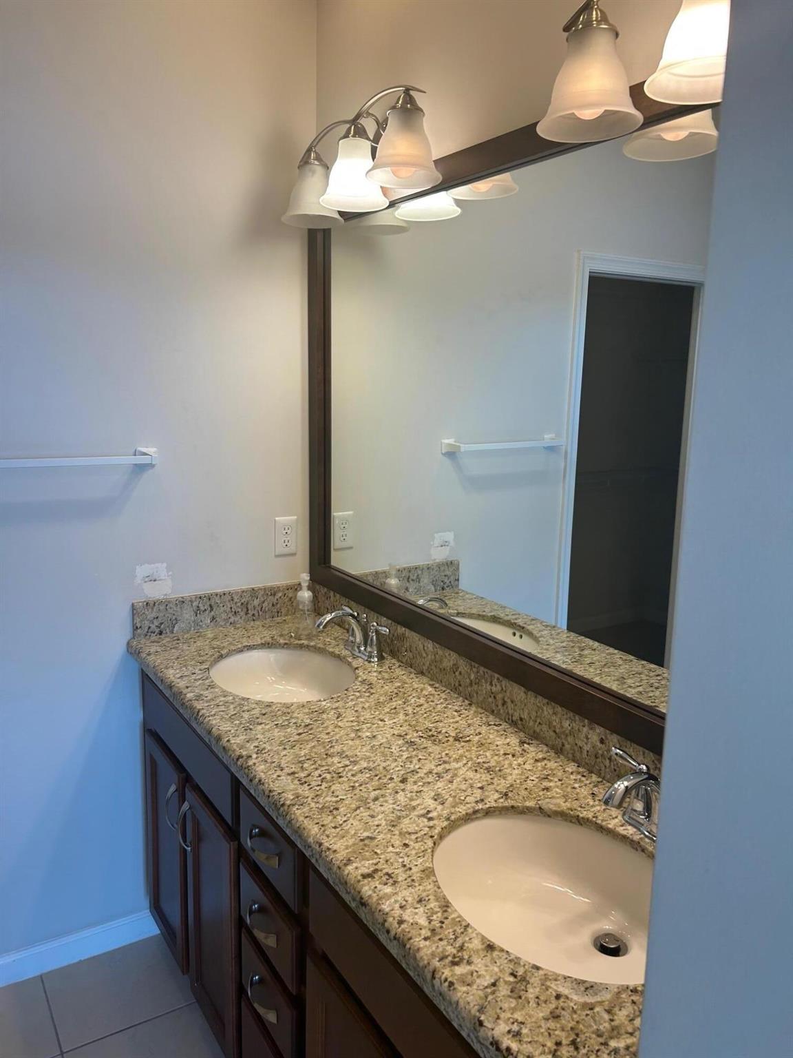 LAKEPARK AT TRADITION PLA - Residential Lease