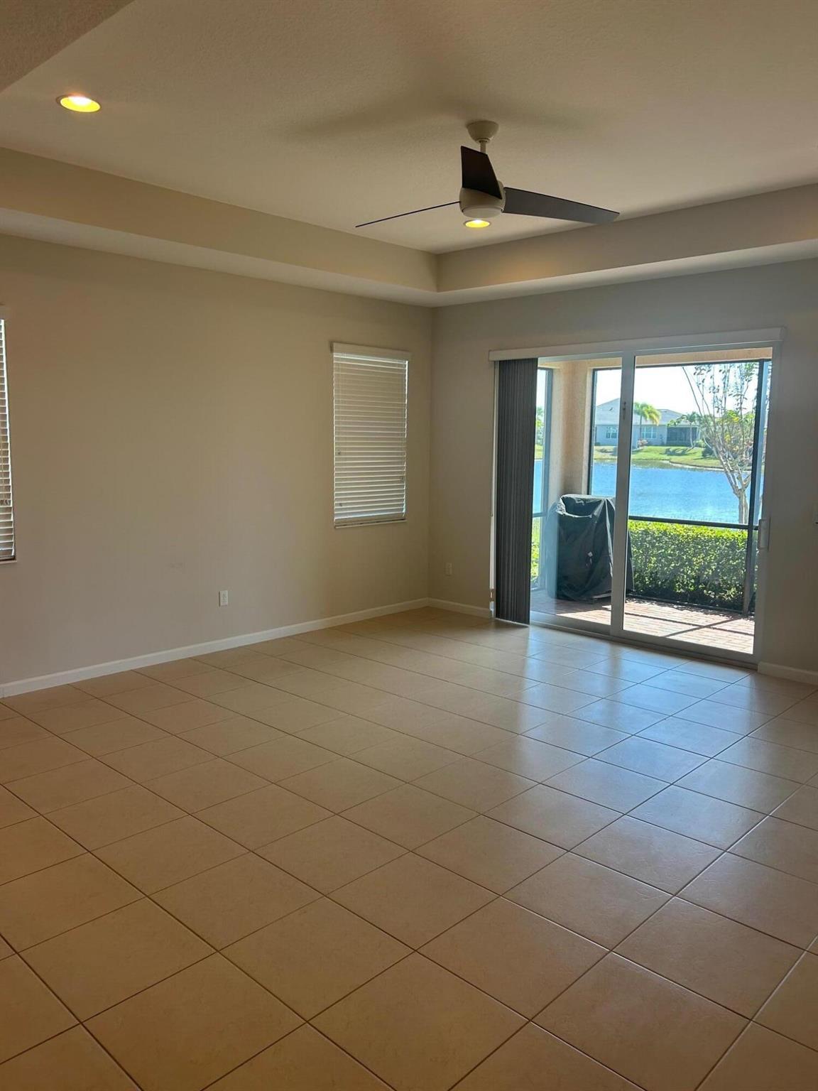 LAKEPARK AT TRADITION PLA - Residential Lease