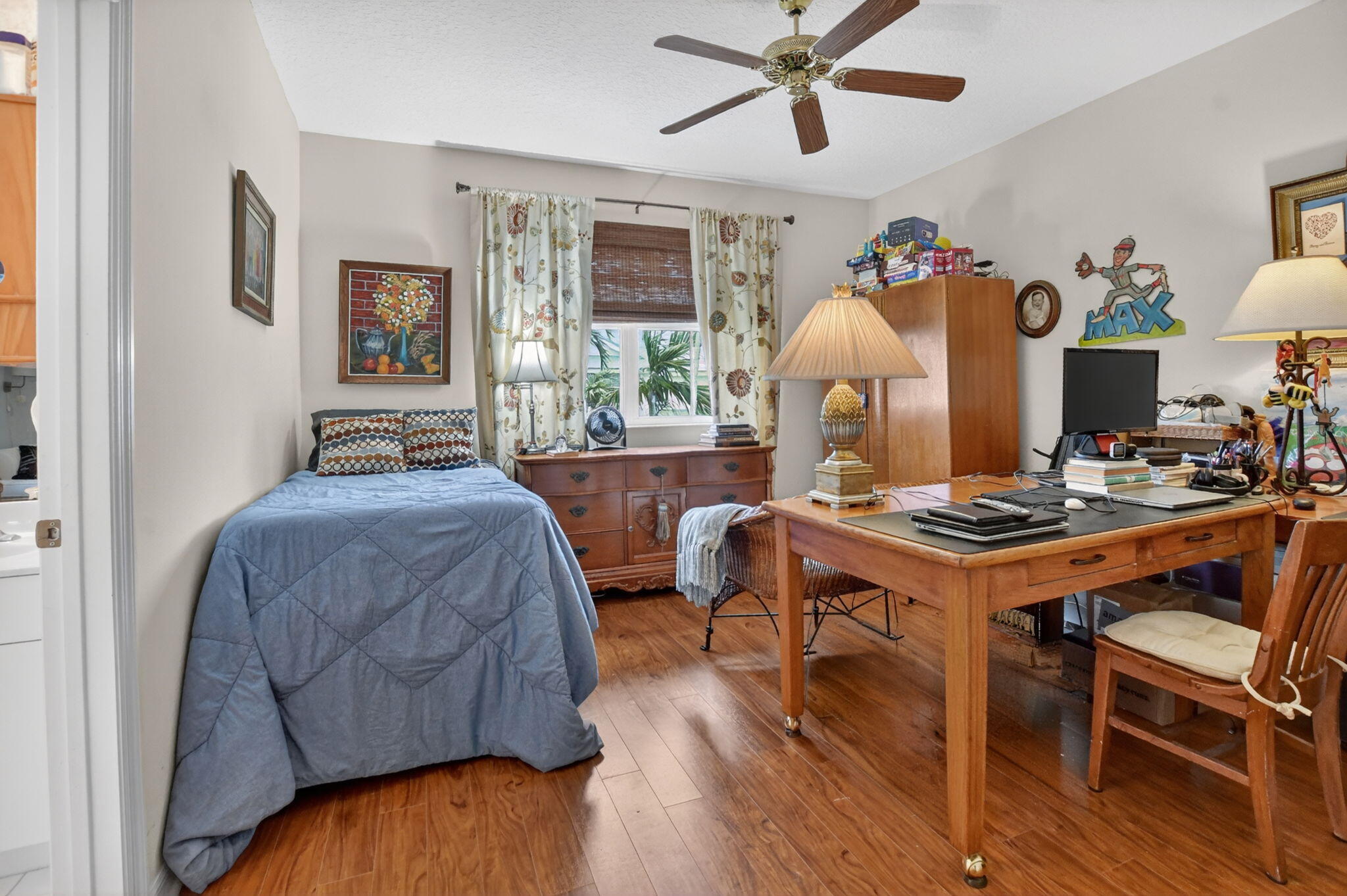 BAREFOOT COVE TOWNHOMES - Residential