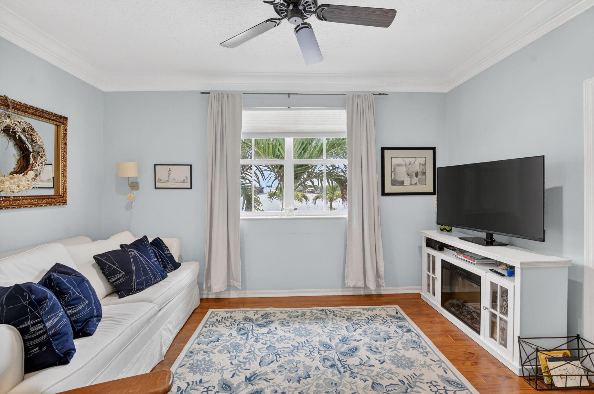 BAREFOOT COVE TOWNHOMES - Residential