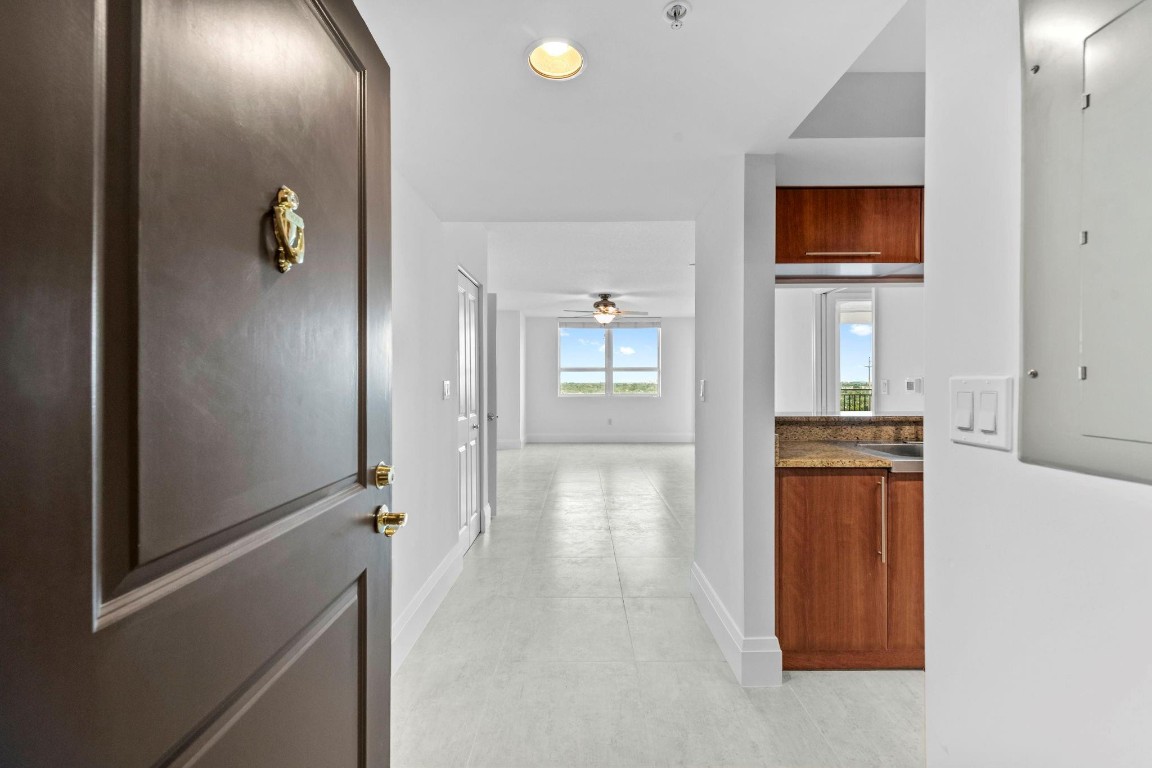 SYMPHONY CONDO - Residential