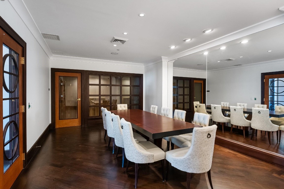 SYMPHONY CONDO - Residential