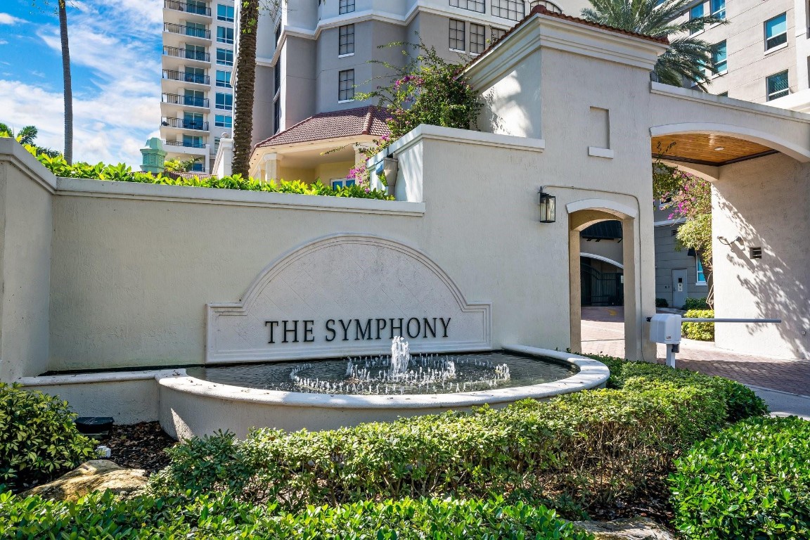 SYMPHONY CONDO - Residential