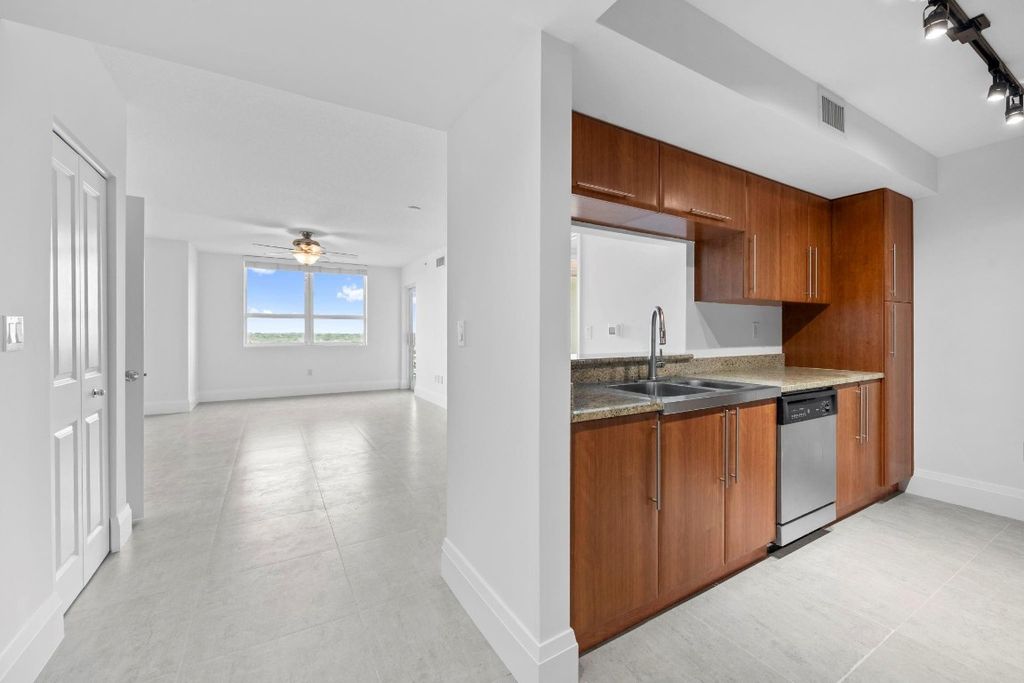 Photo of 600 W Las Olas Boulevard #909S, Fort Lauderdale, FL 33312 (MLS # F10546222)