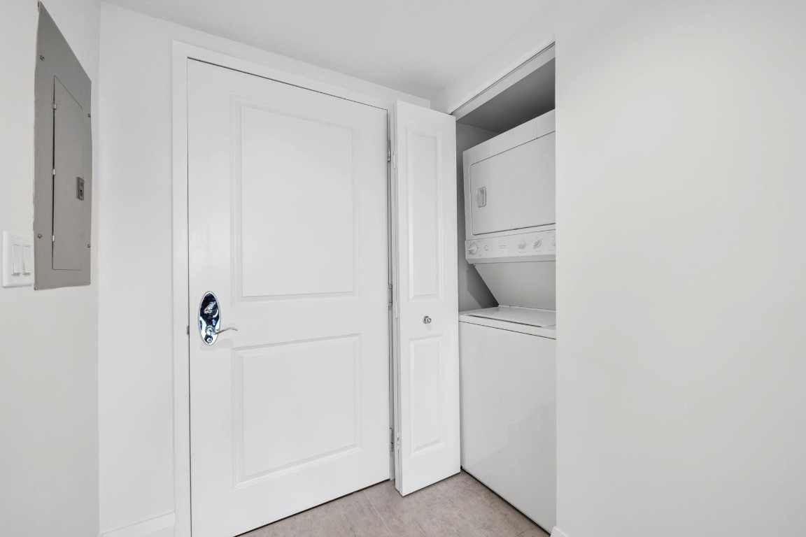 SYMPHONY CONDO - Residential