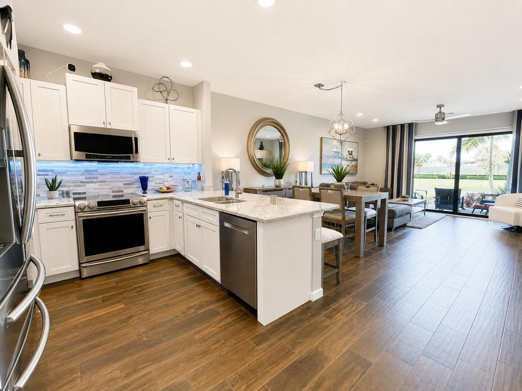 Photo of 4218 N Dixie Highway #63, Oakland Park, FL 33334 (MLS # B26044348)