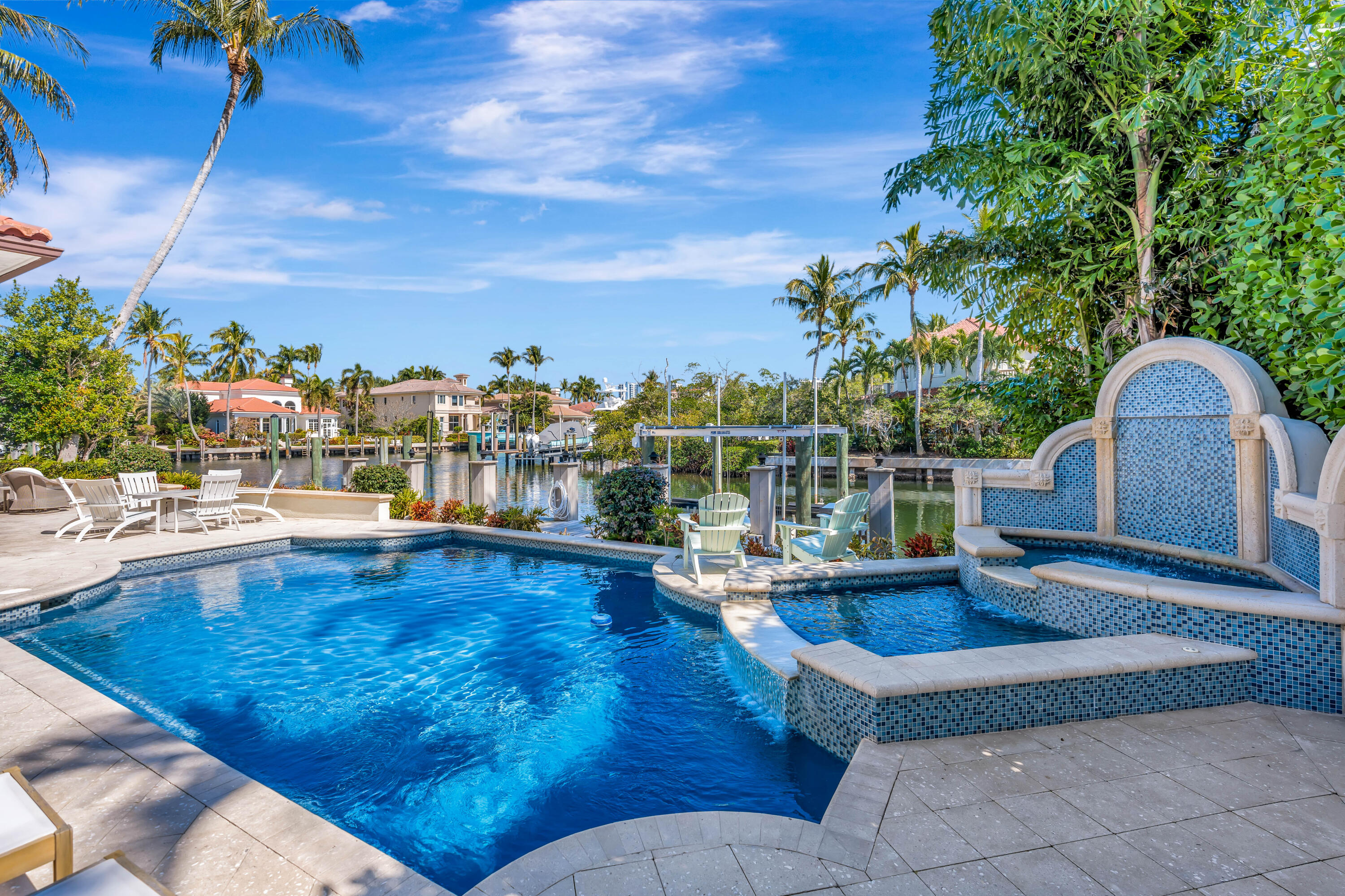 HARBOUR ISLES - Residential