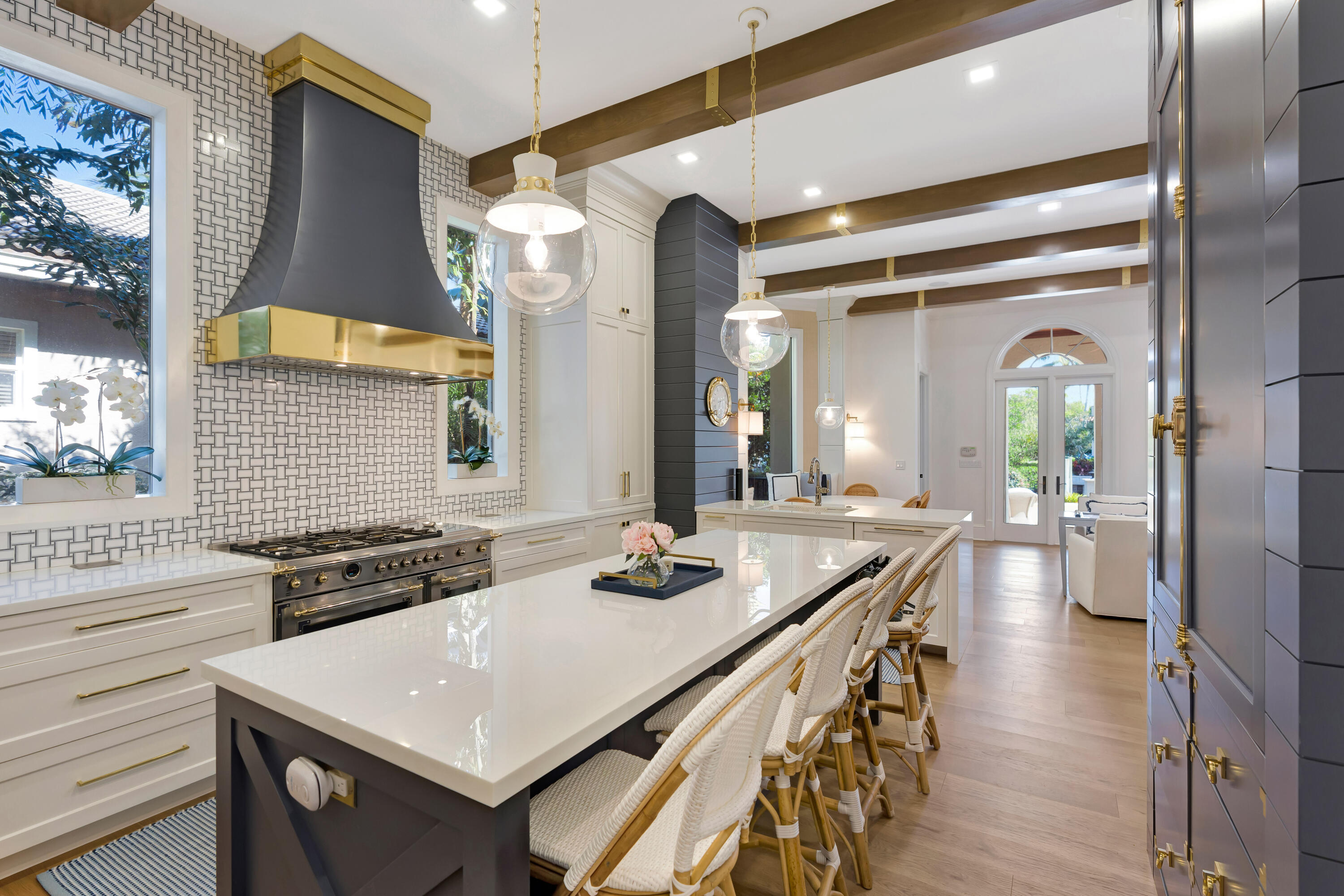 HARBOUR ISLES - Residential