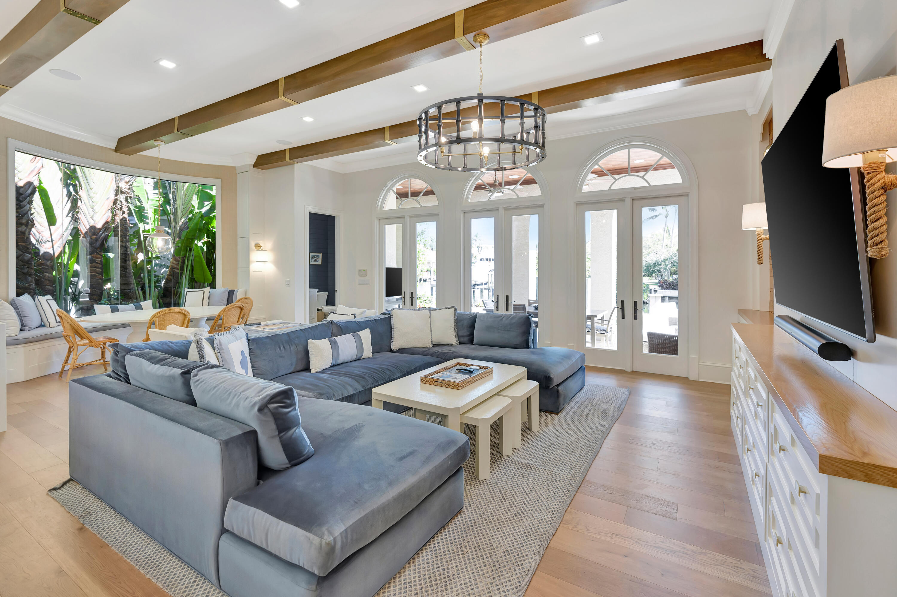 HARBOUR ISLES - Residential