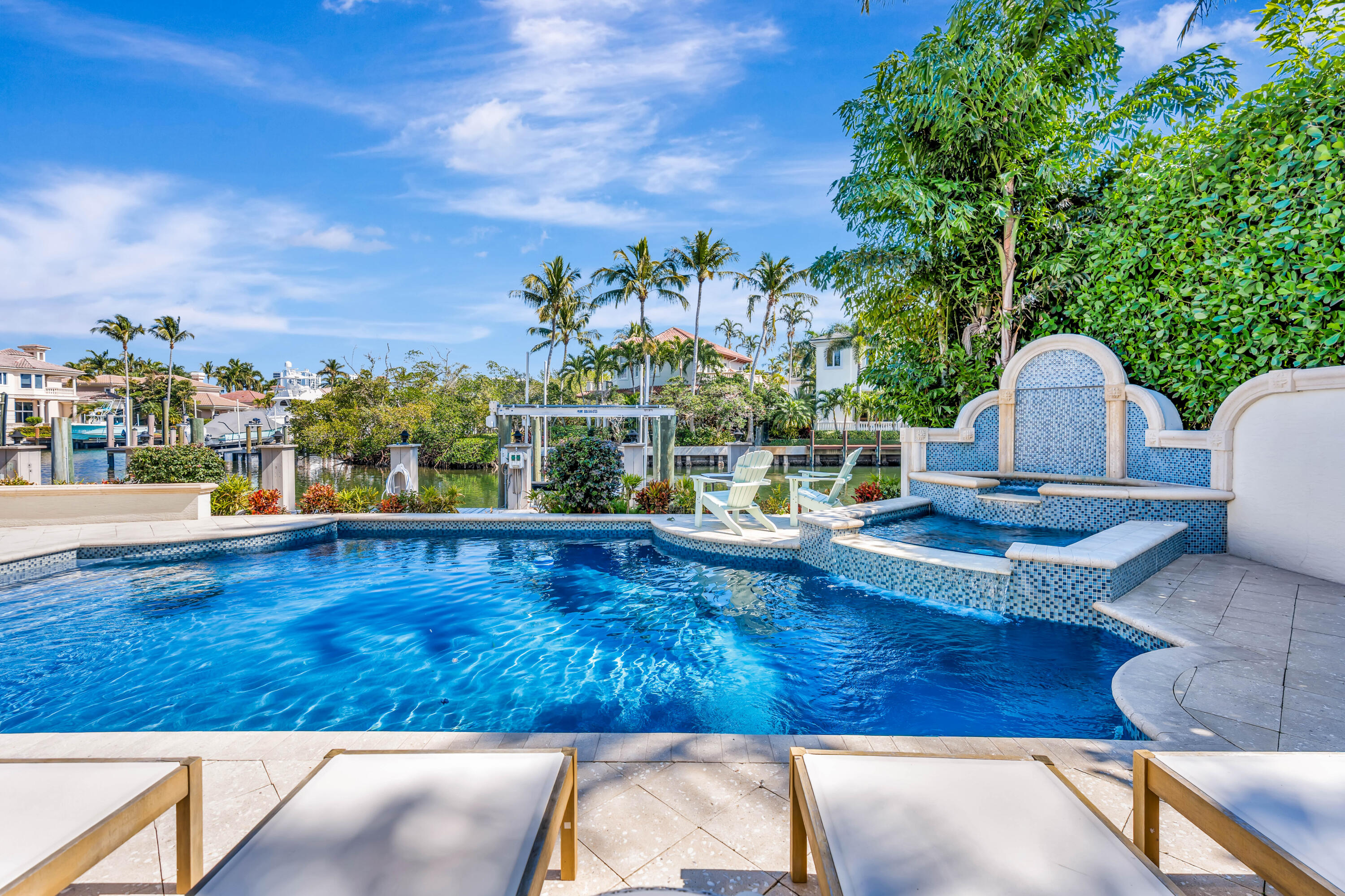 HARBOUR ISLES - Residential