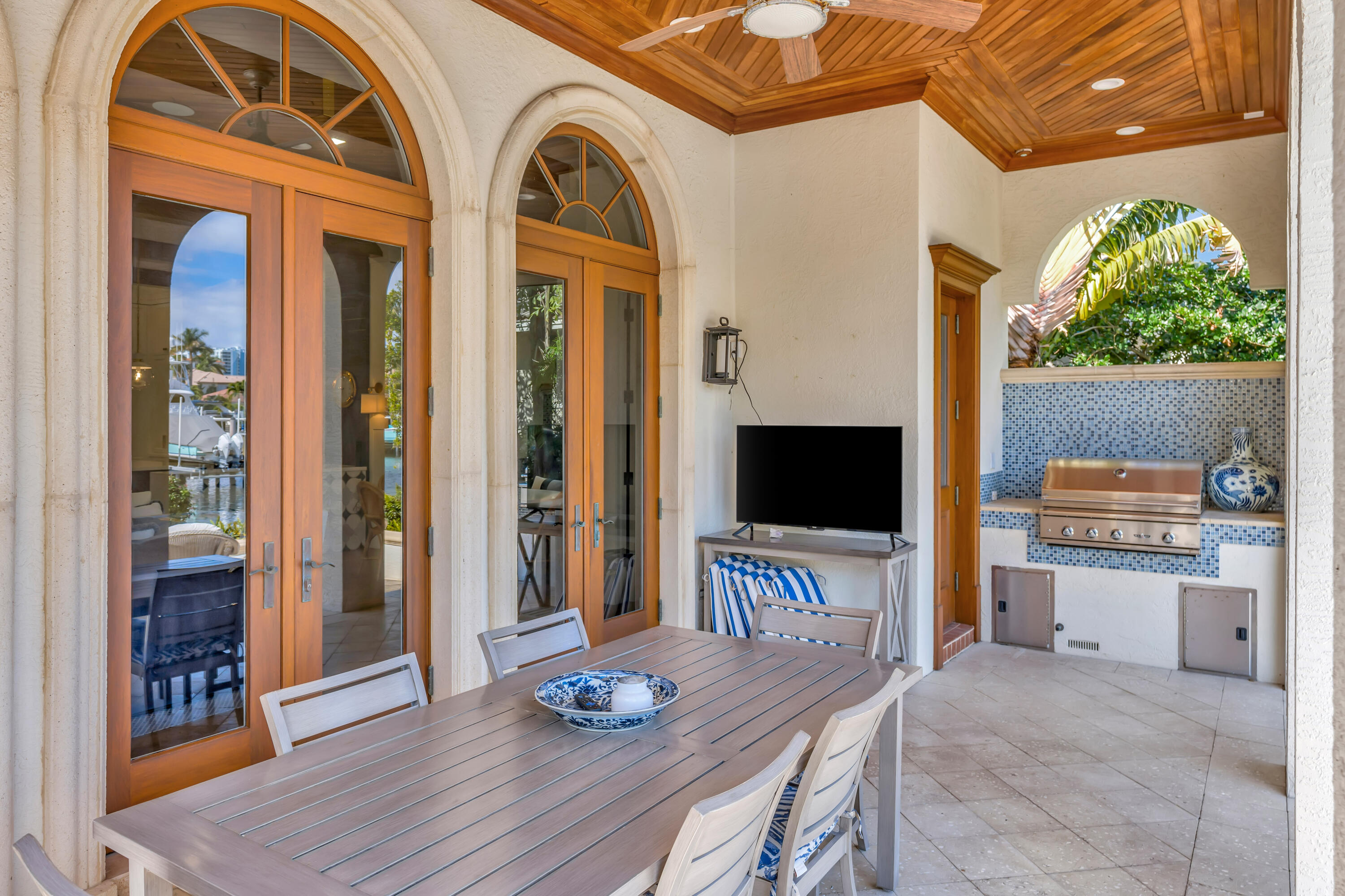 HARBOUR ISLES - Residential