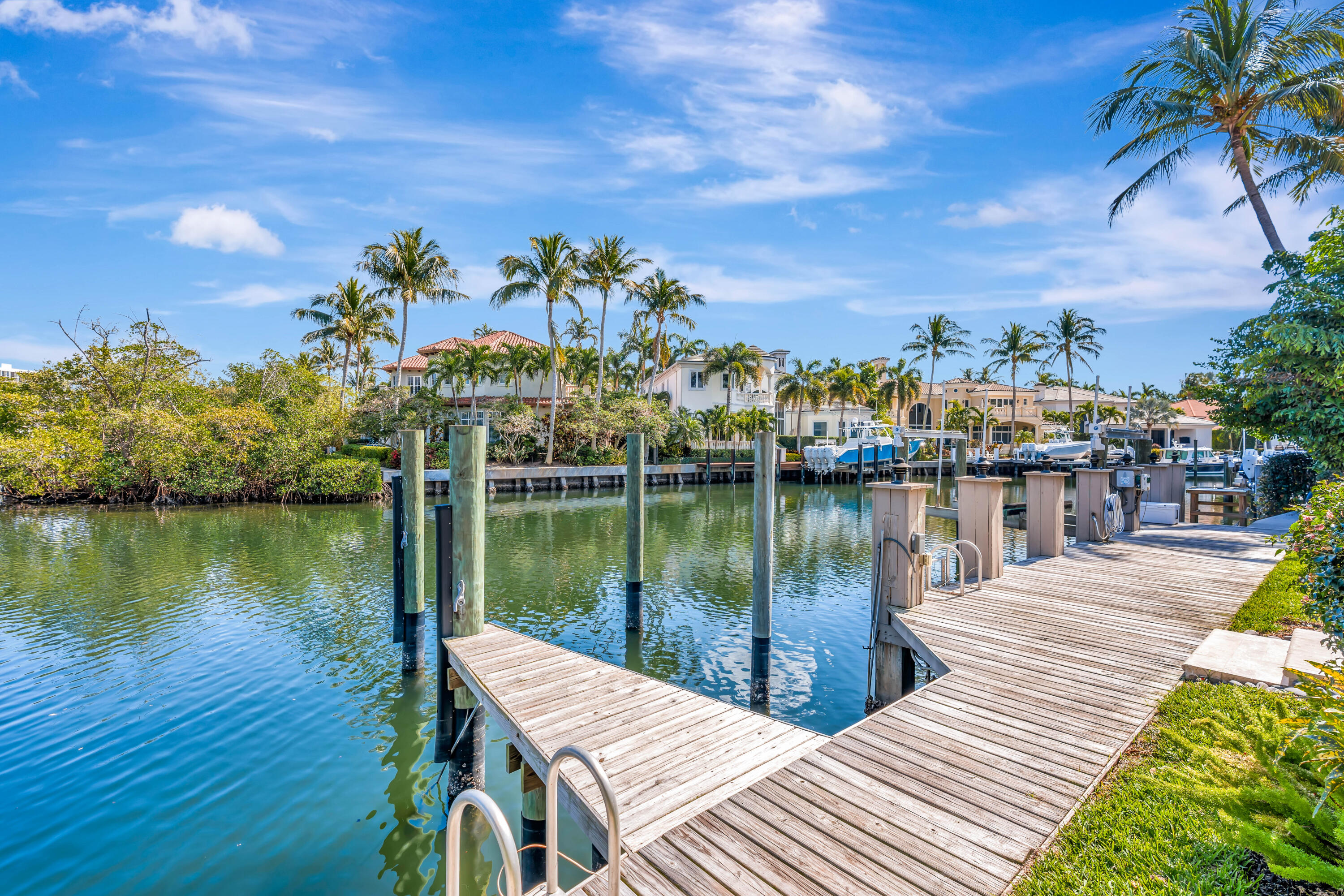 HARBOUR ISLES - Residential