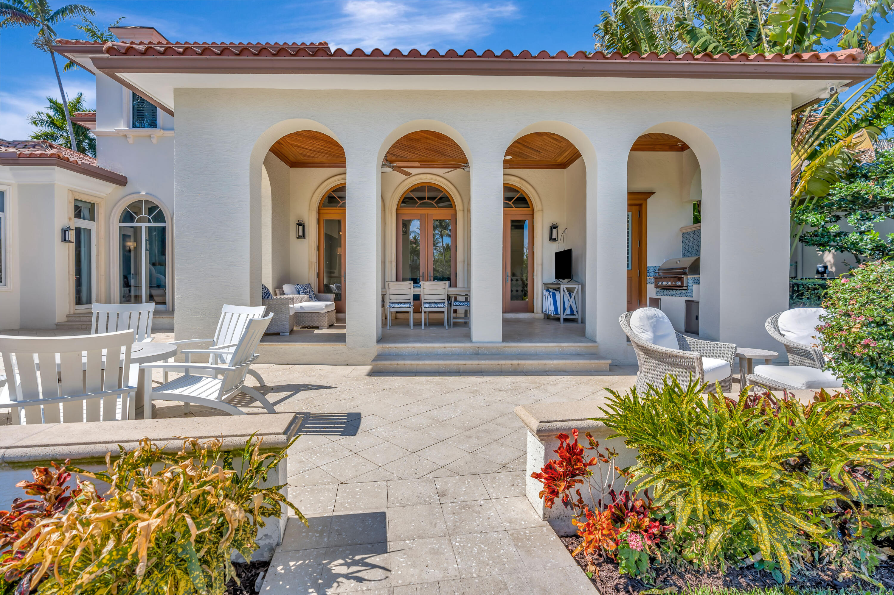 HARBOUR ISLES - Residential