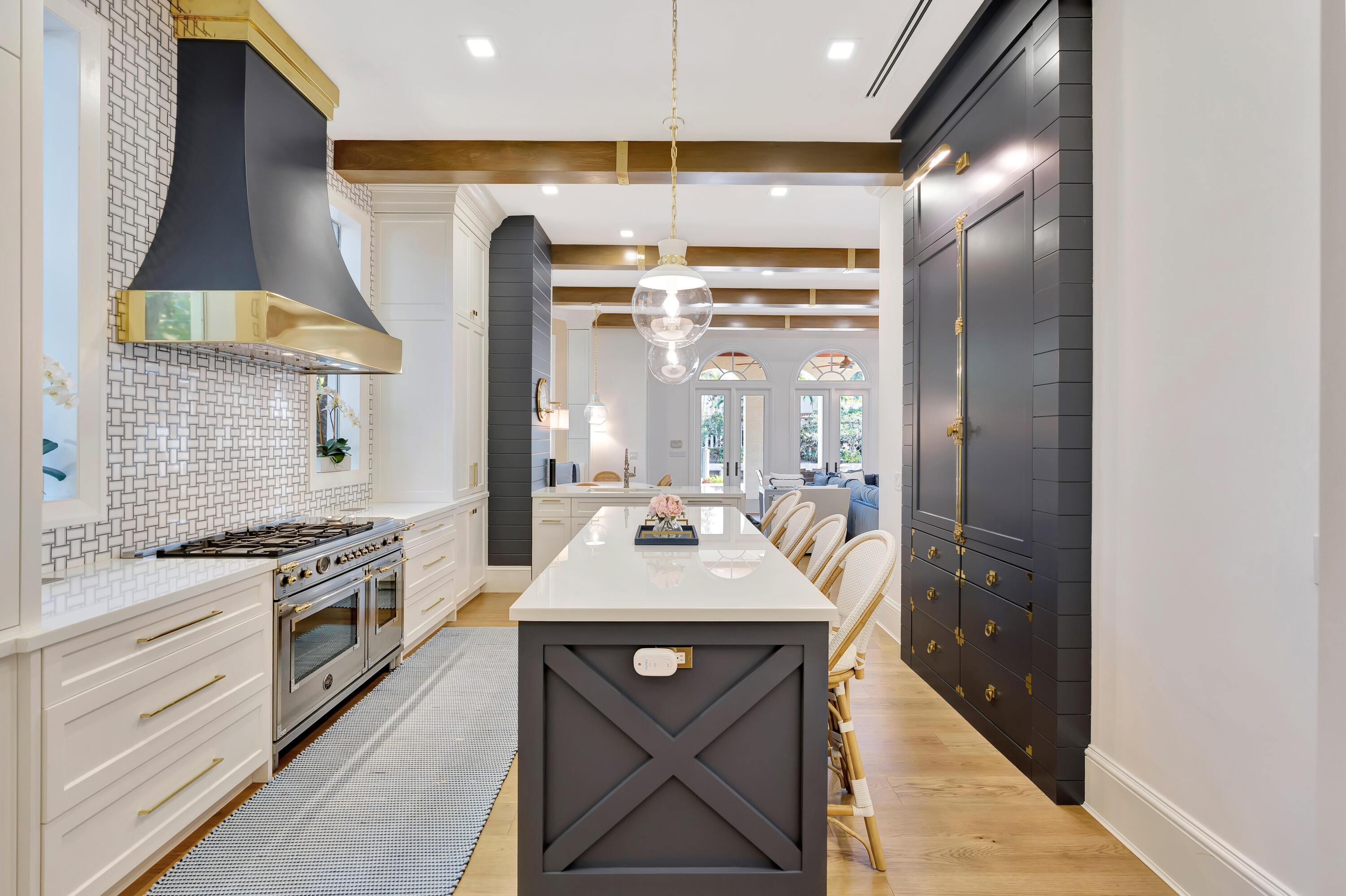 HARBOUR ISLES - Residential