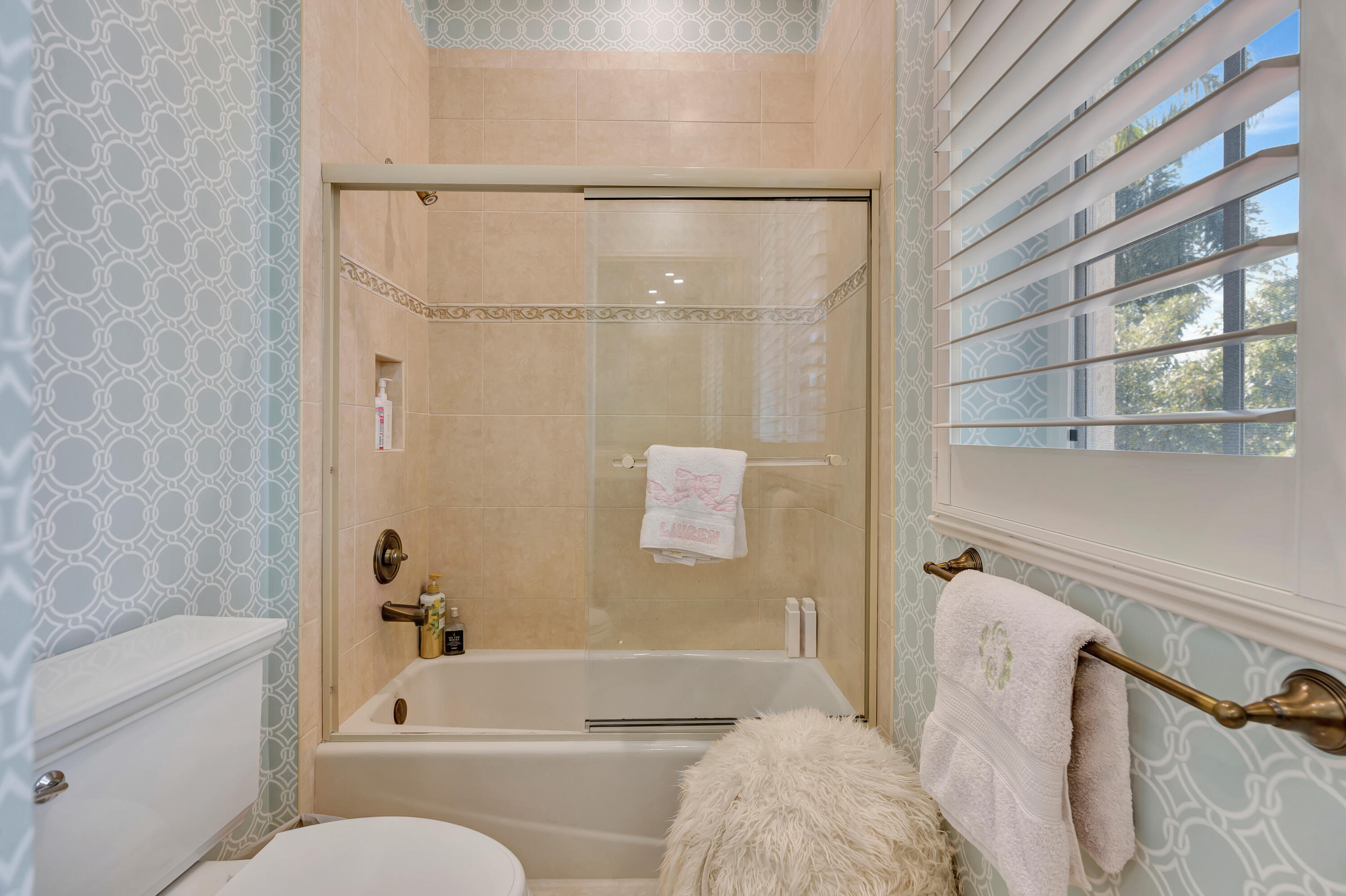 HARBOUR ISLES - Residential