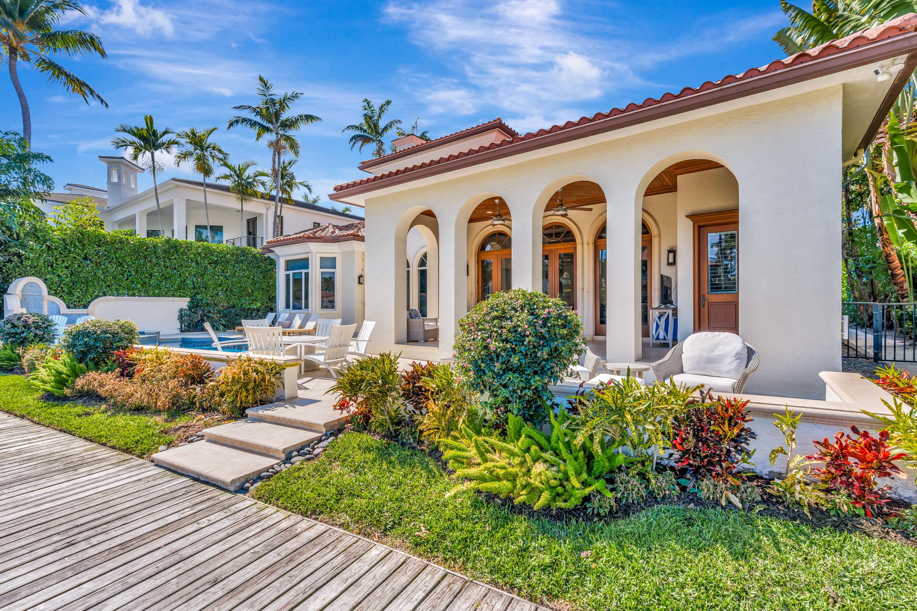 HARBOUR ISLES - Residential