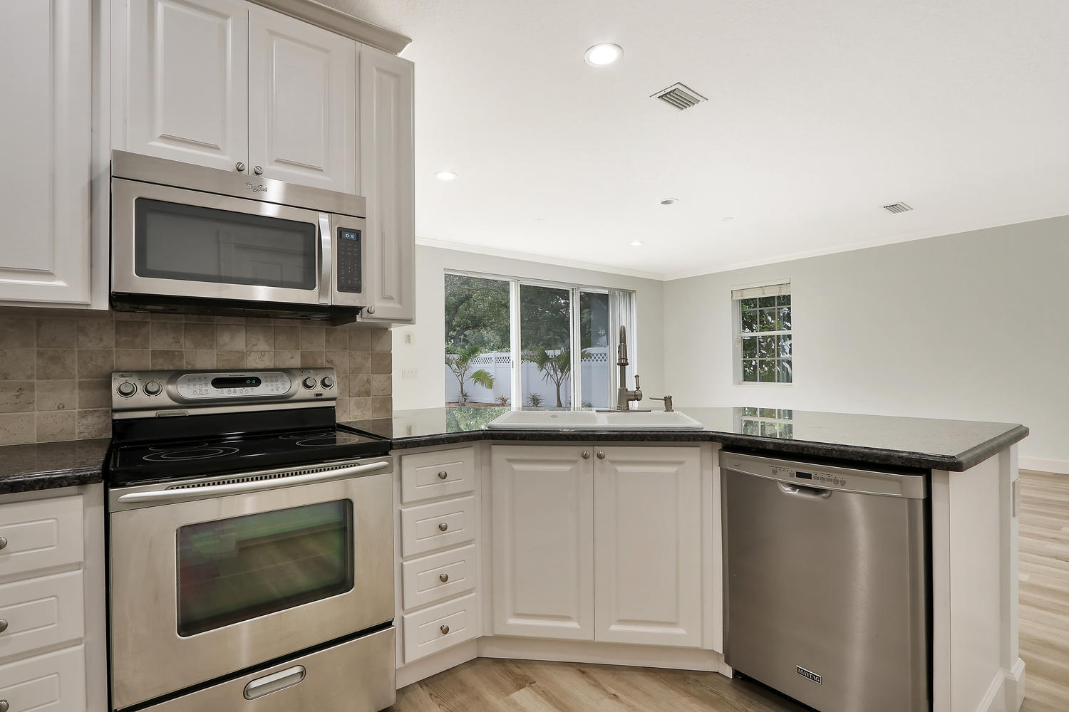 Island at Abacoa - Residential Lease