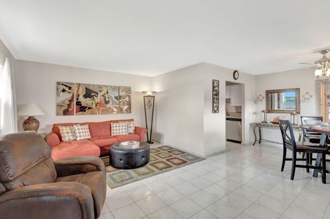 78 Seville F Delray Beach FL 33446