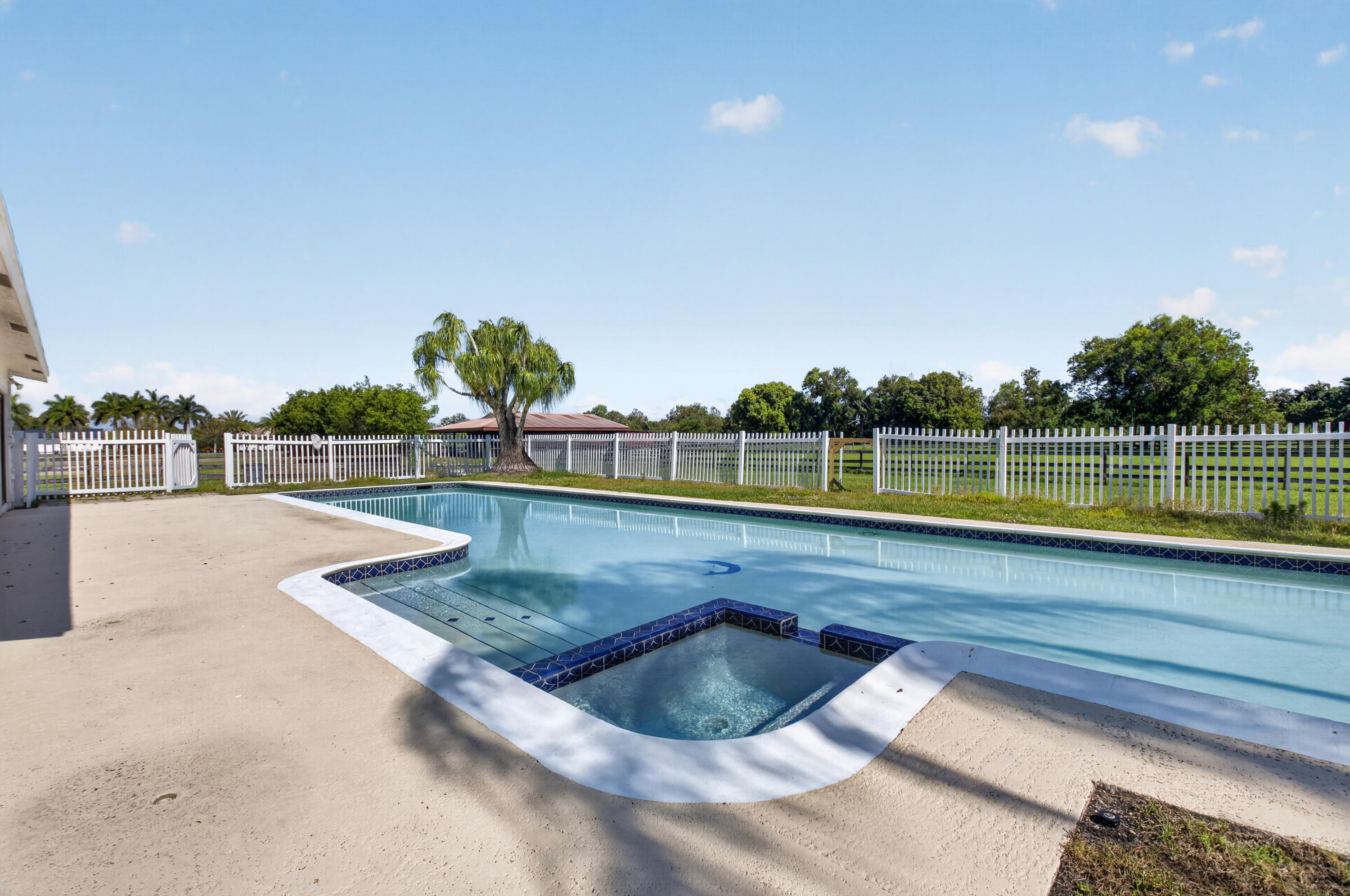 TIERRA DEL REY - Residential