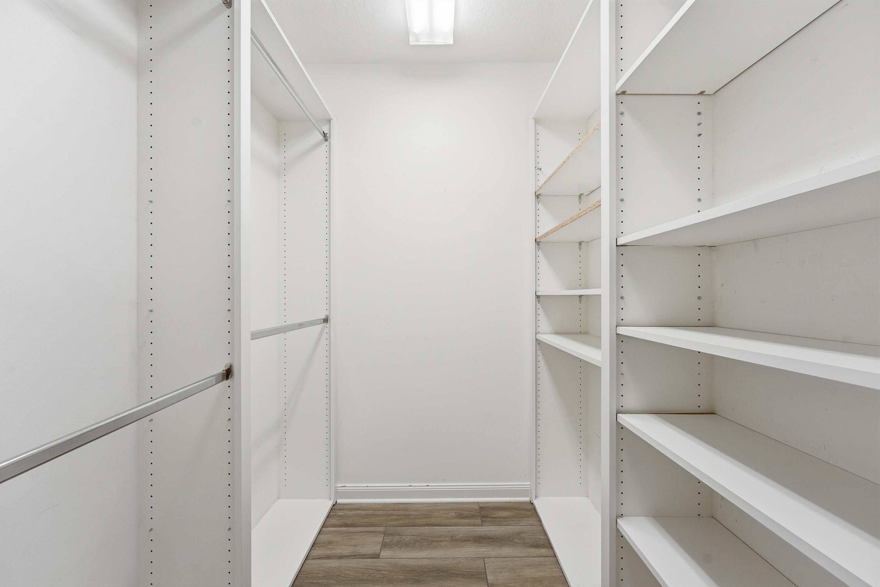 VILLAGEWALK OF WELLINGTON 3 - Residential