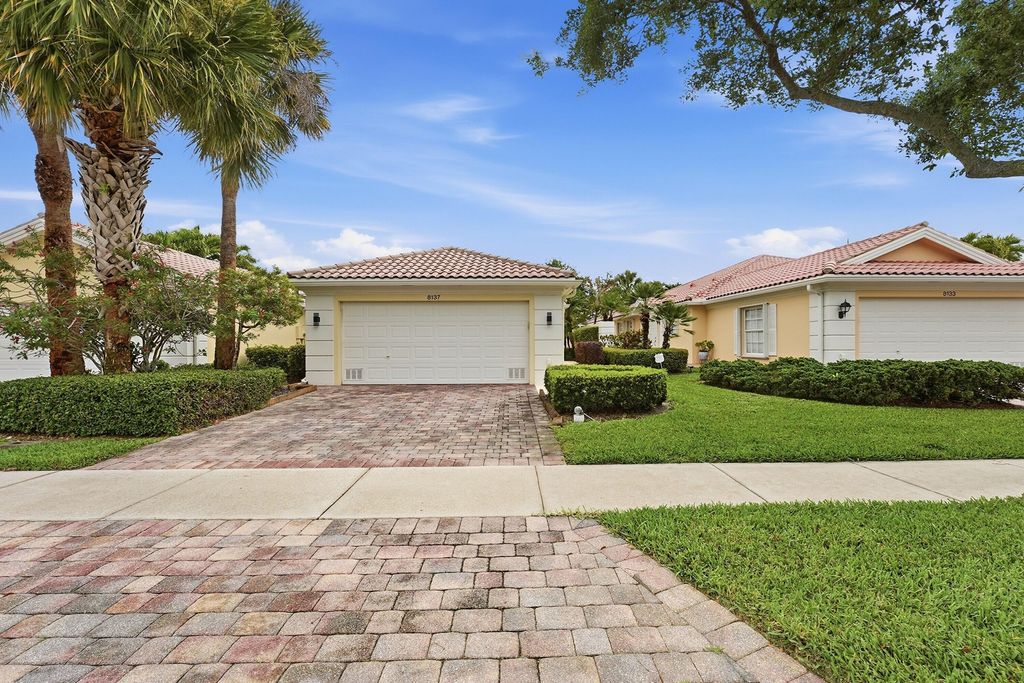 Photo of 8137 Montserrat Place, Wellington, FL 33414 (MLS # B26013697)