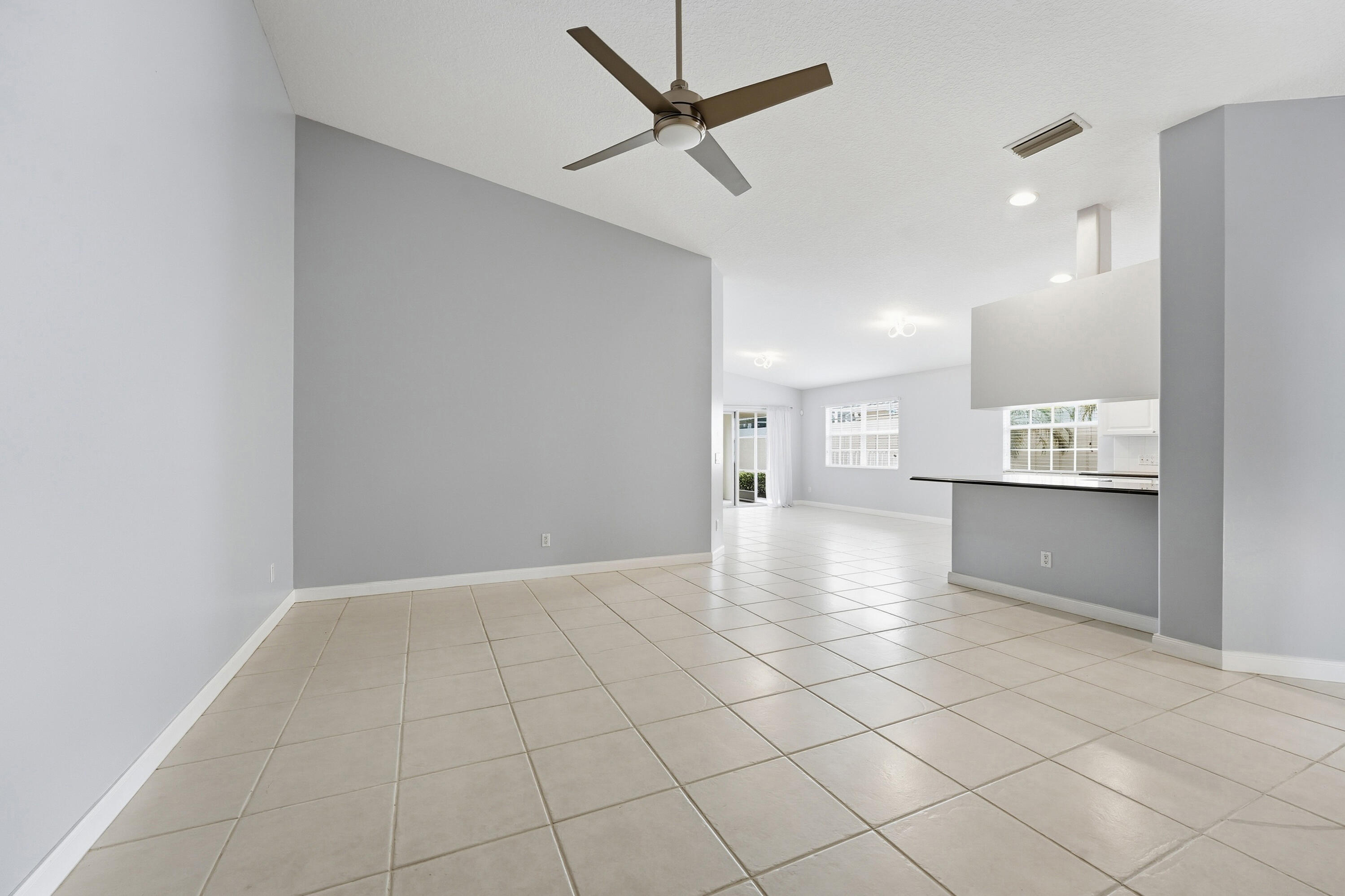 VILLAGEWALK OF WELLINGTON 3 - Residential