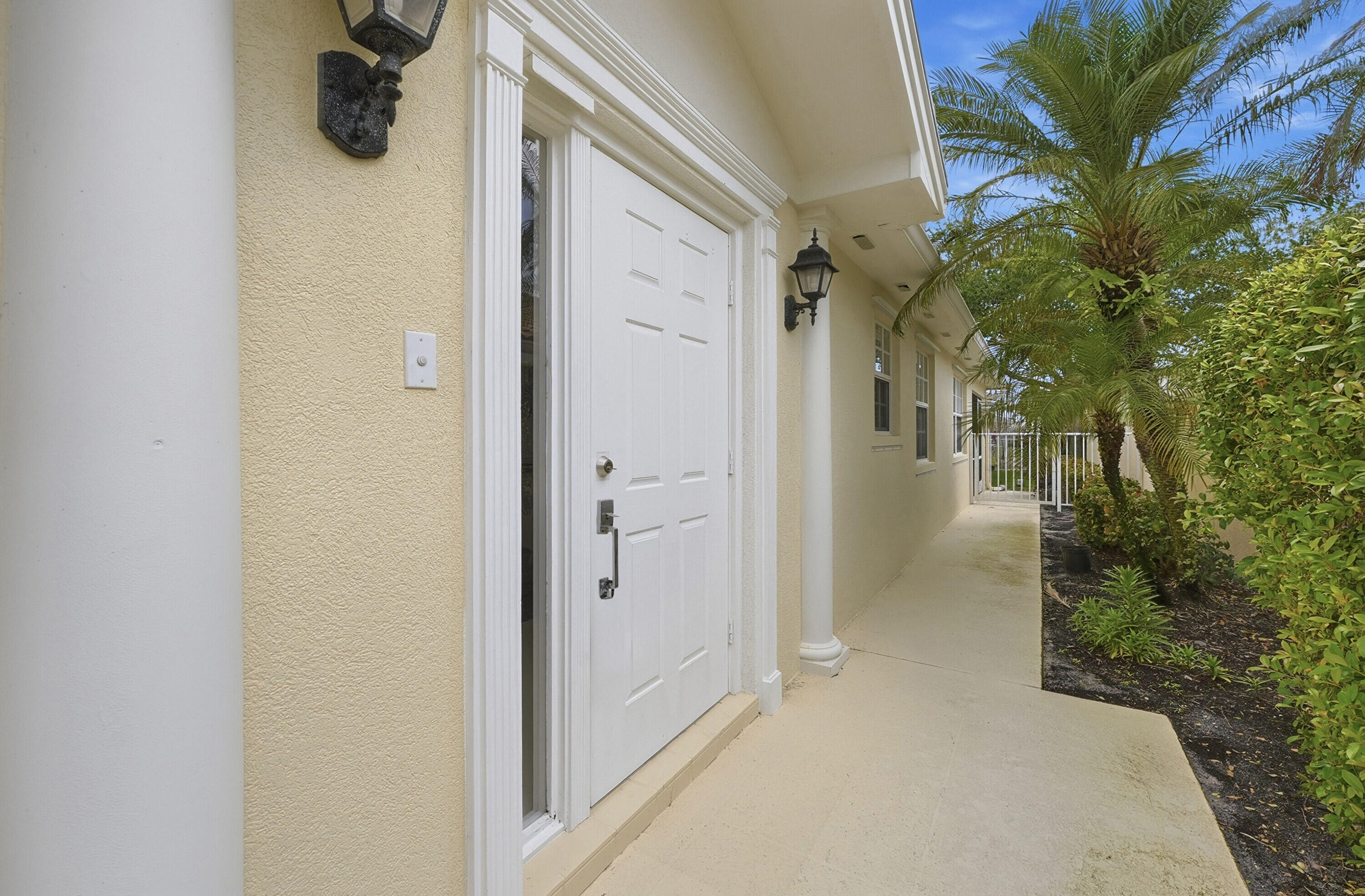 8137 Montserrat Place