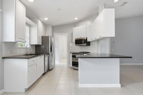 Tiny photo for 8137 Montserrat Place, Wellington, FL 33414 (MLS # B26013697)