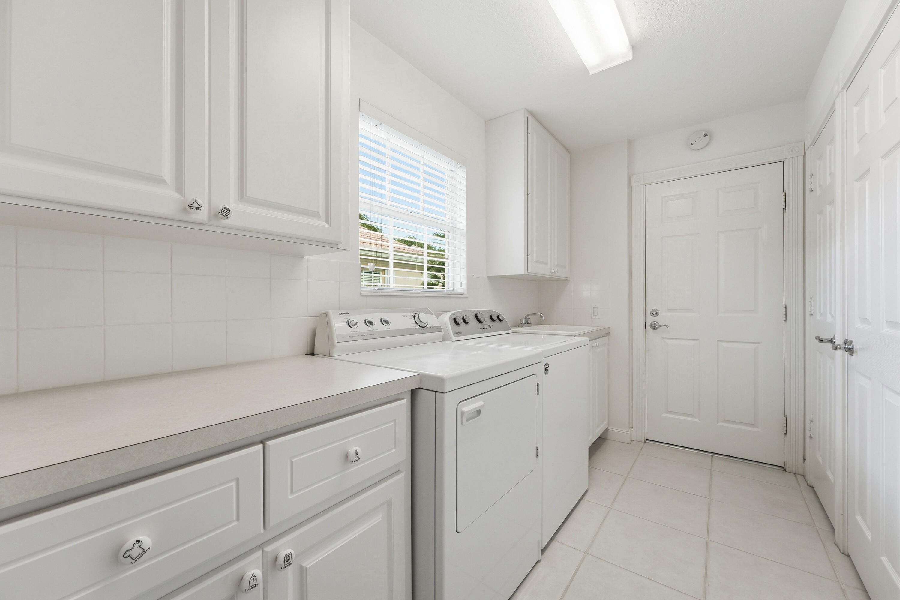 VILLAGEWALK OF WELLINGTON 3 - Residential