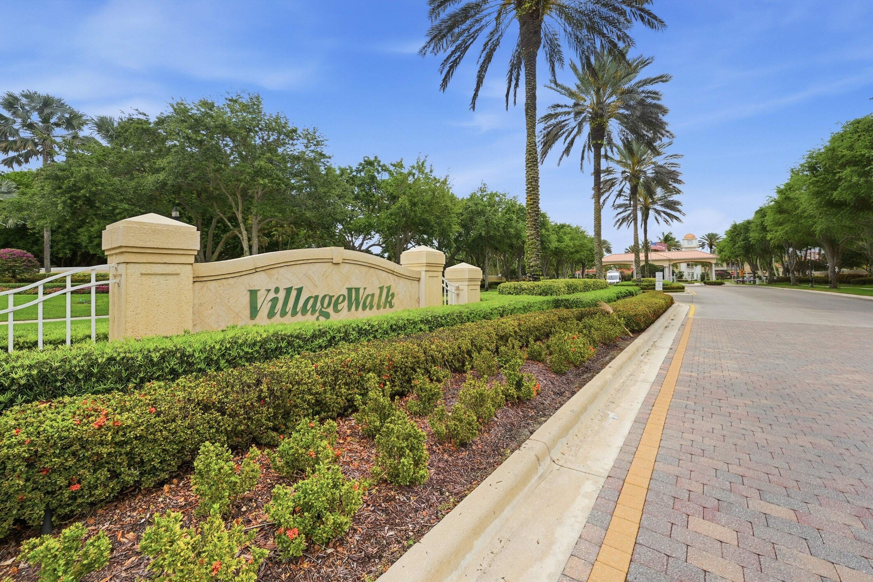 VILLAGEWALK OF WELLINGTON 3 - Residential