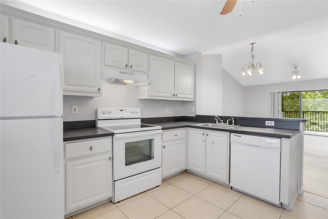 Grand Marquis - Residential