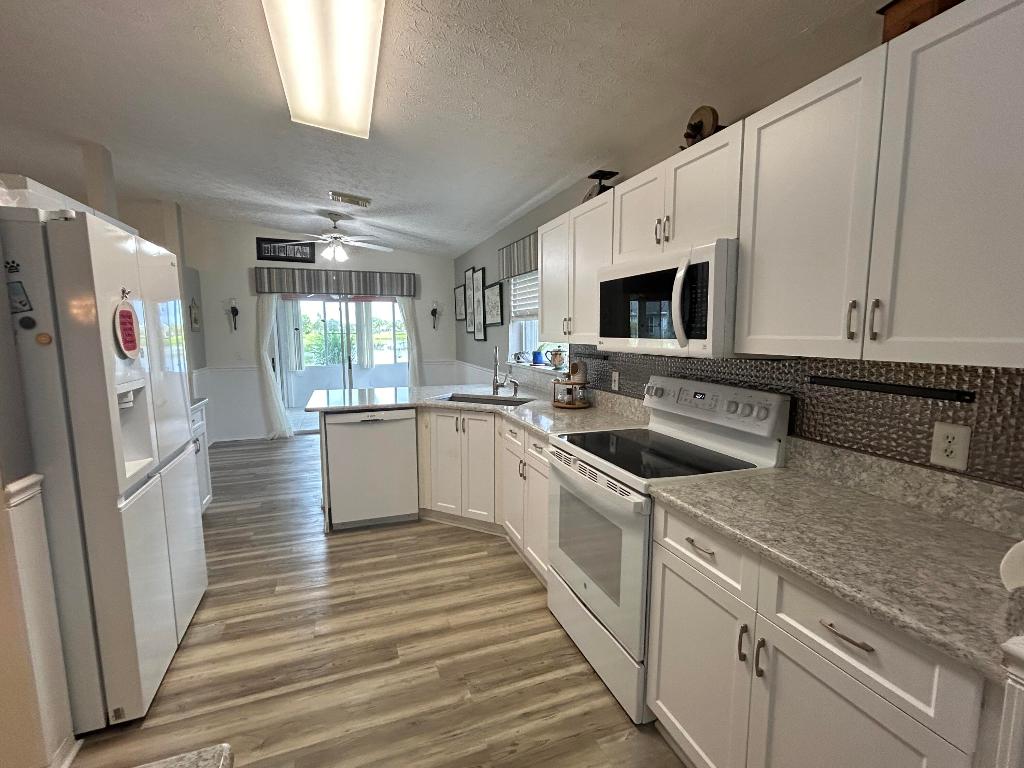 SPANISH LAKES FAIRWAYS NE PHASE - Residential