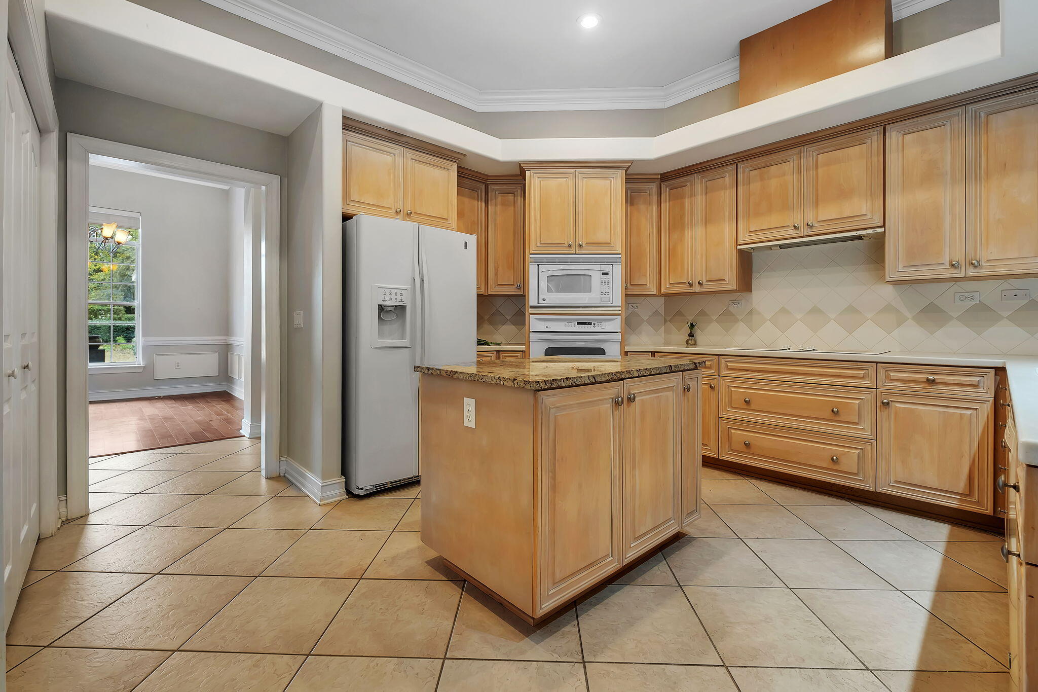 GOLDEN EAGLE UNIT NO 8 - Residential