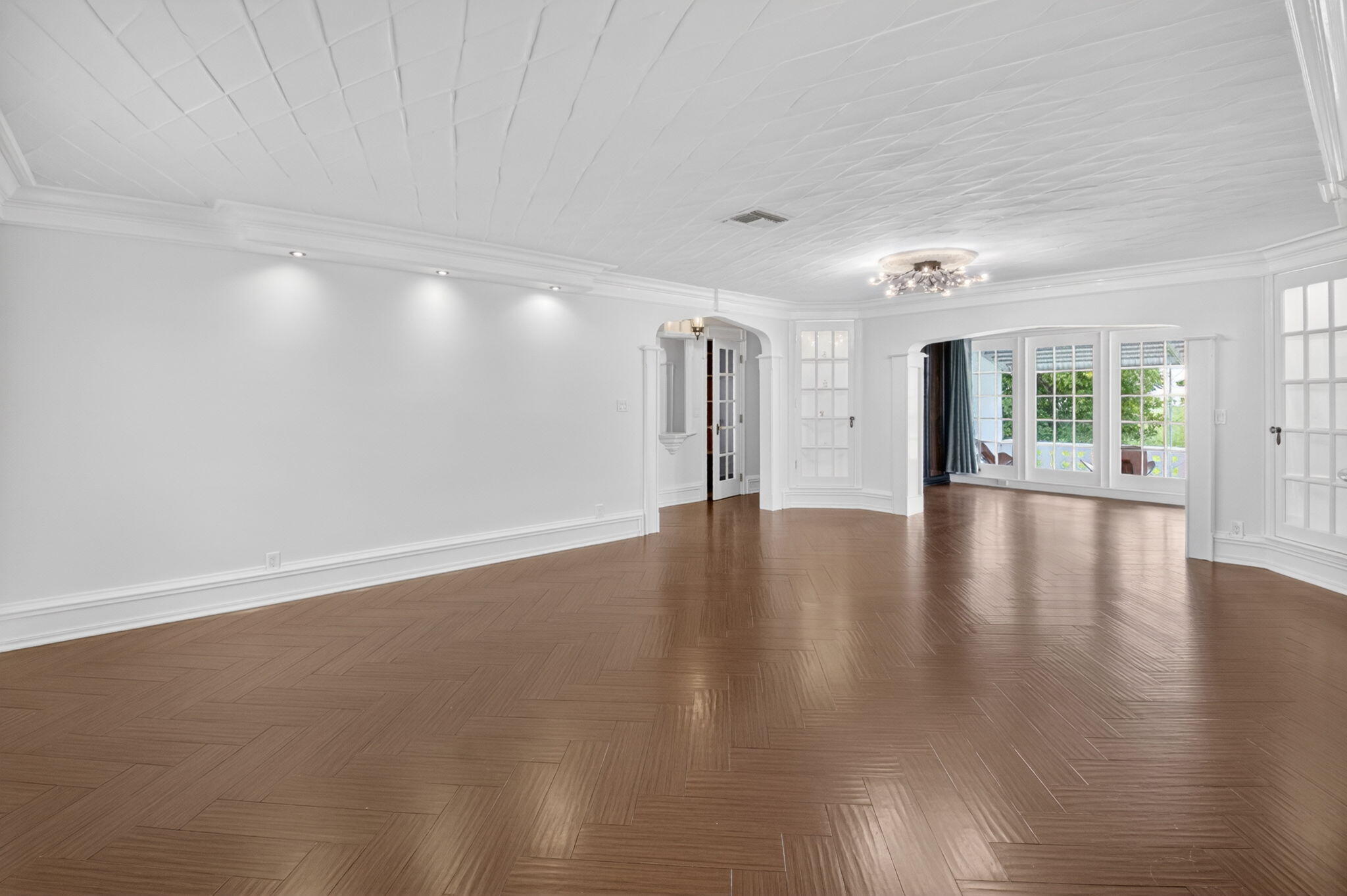 PALM BEACH LEISUREVILLE REPLAT - Residential