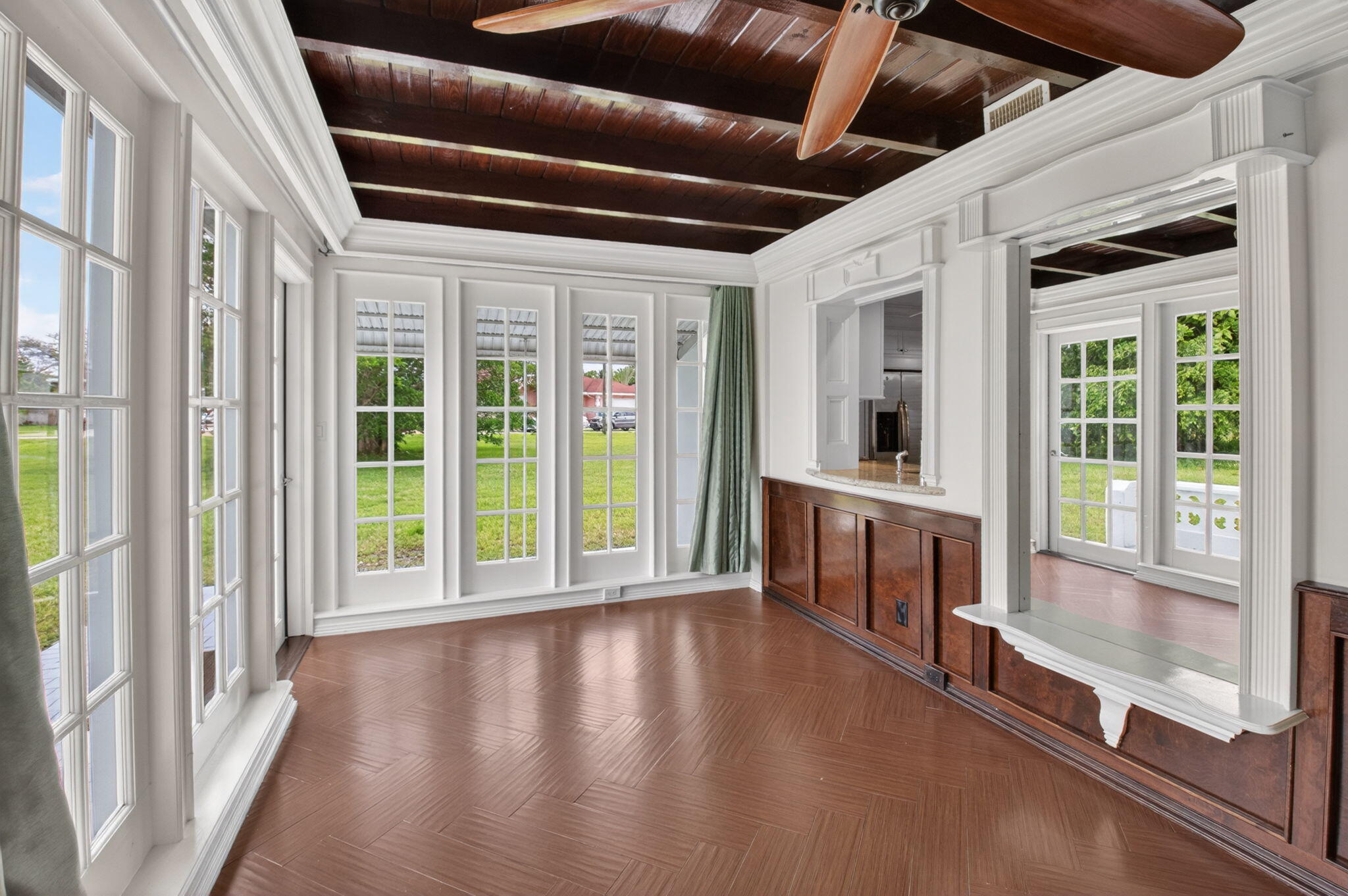 PALM BEACH LEISUREVILLE REPLAT - Residential