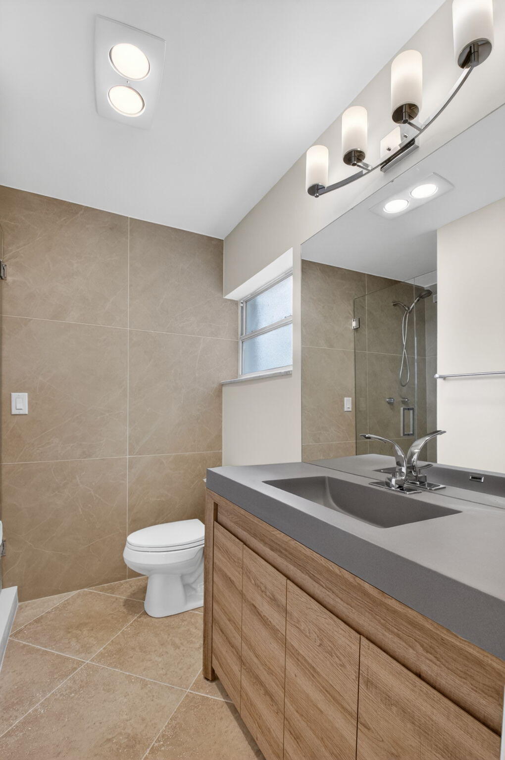 PALM BEACH LEISUREVILLE REPLAT - Residential