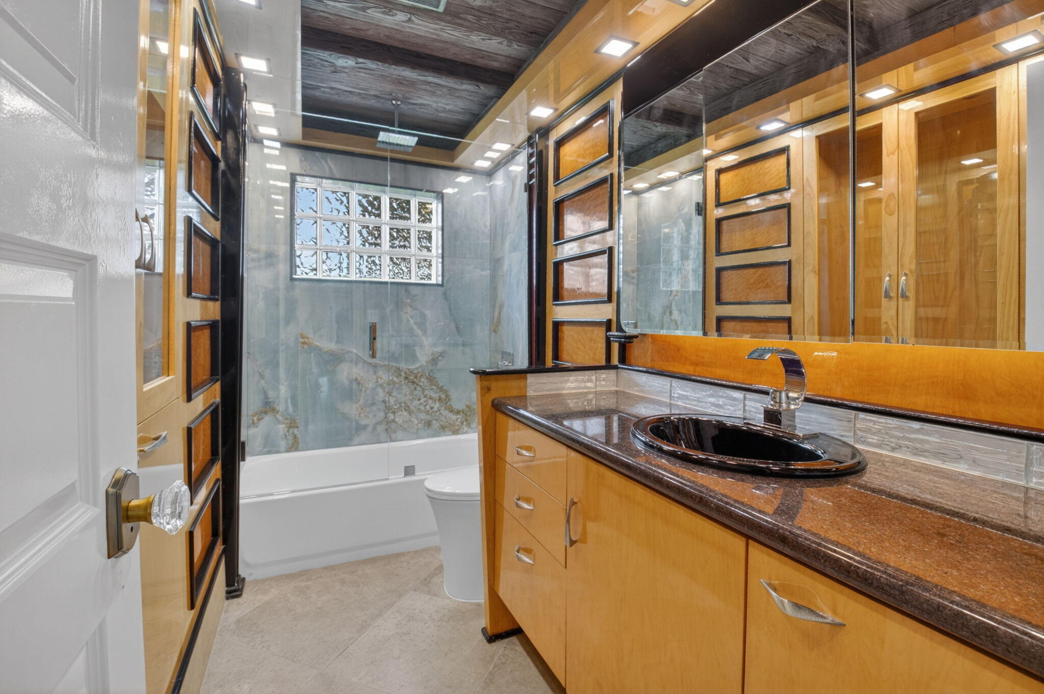 PALM BEACH LEISUREVILLE REPLAT - Residential