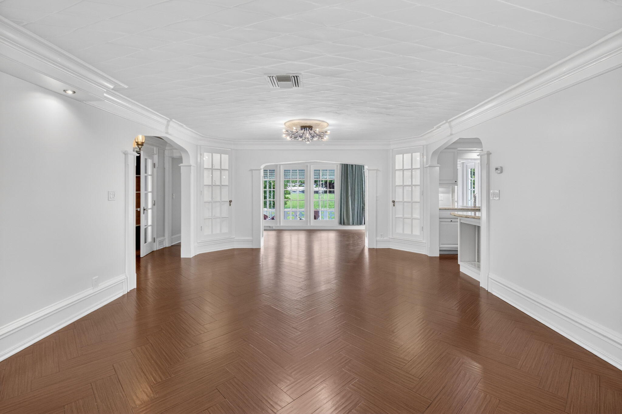 PALM BEACH LEISUREVILLE REPLAT - Residential