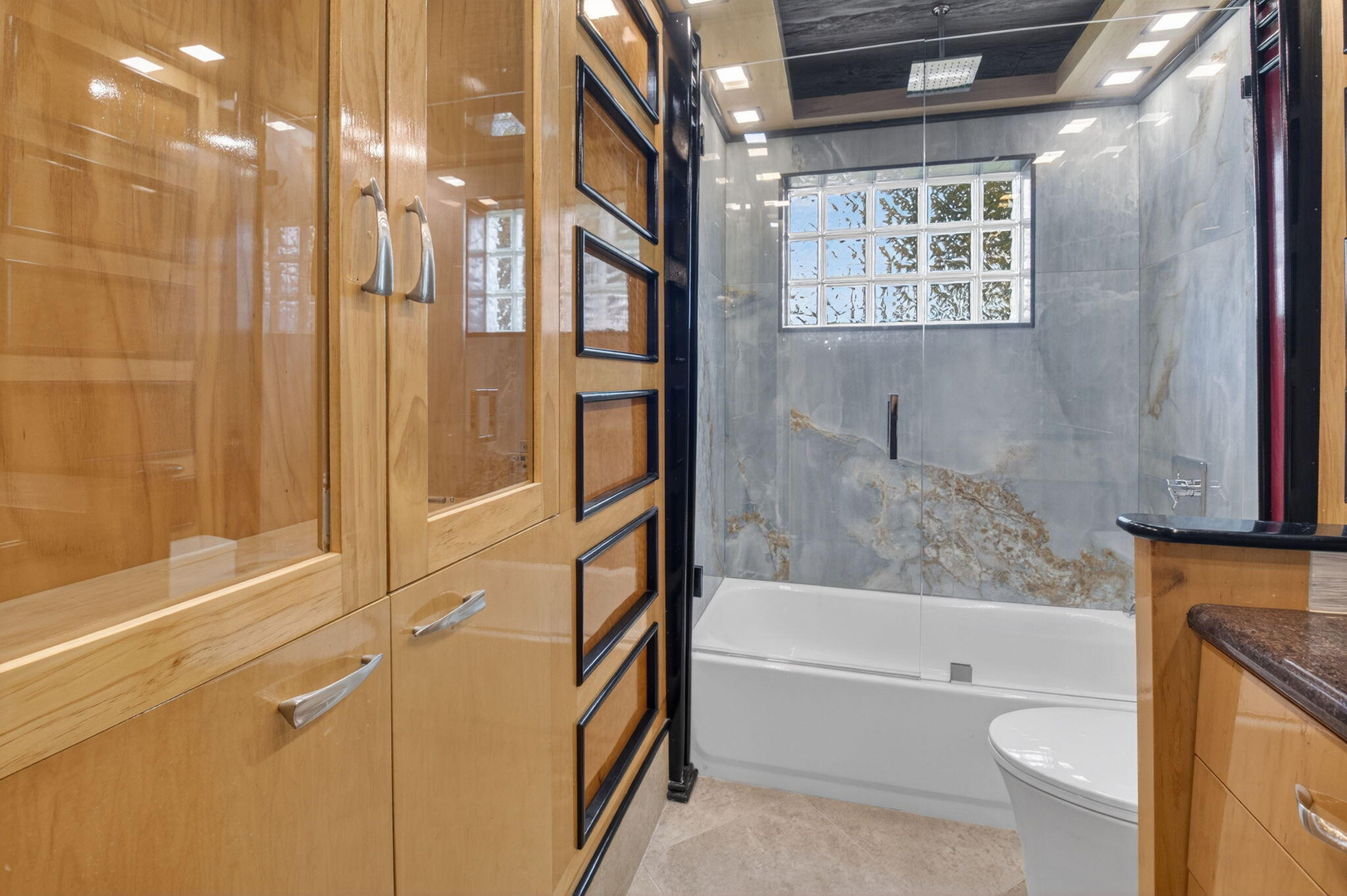 PALM BEACH LEISUREVILLE REPLAT - Residential