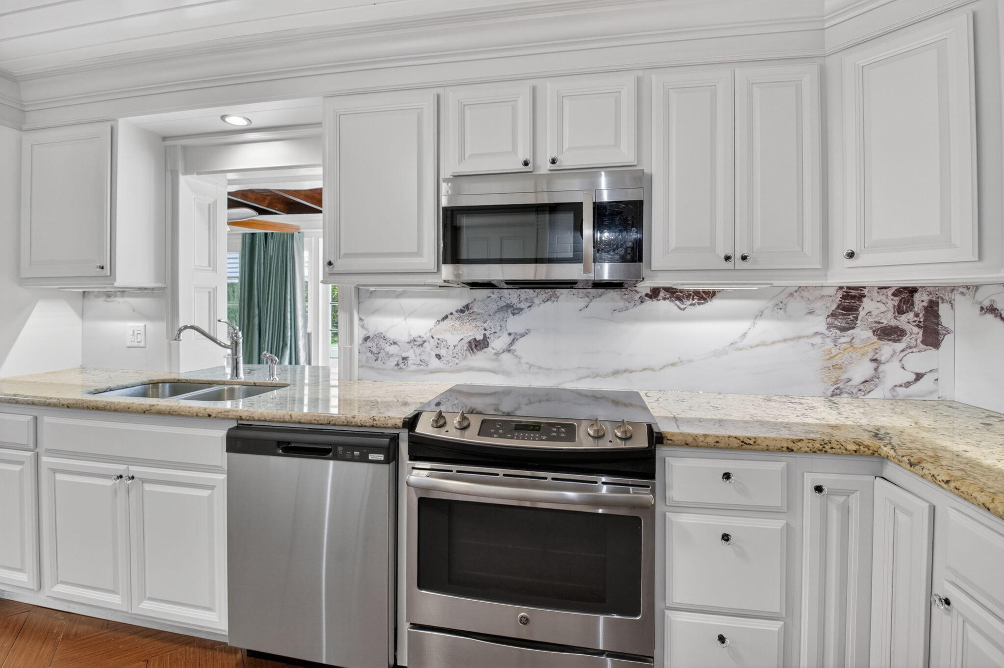 PALM BEACH LEISUREVILLE REPLAT - Residential