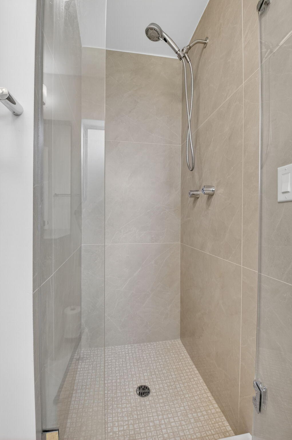 PALM BEACH LEISUREVILLE REPLAT - Residential