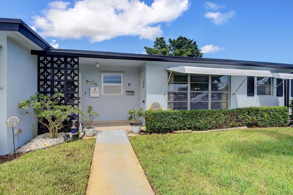 Photo of 657 High Point Drive #B, Delray Beach, FL 33445 (MLS # R10922495)