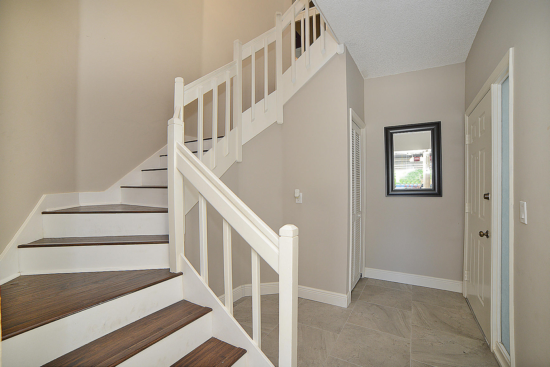 BRIARWOOD AT INDIAN SPRINGS CONDO - Residential