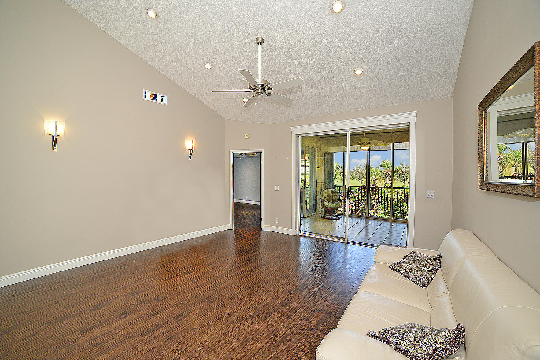 BRIARWOOD AT INDIAN SPRINGS CONDO - Residential