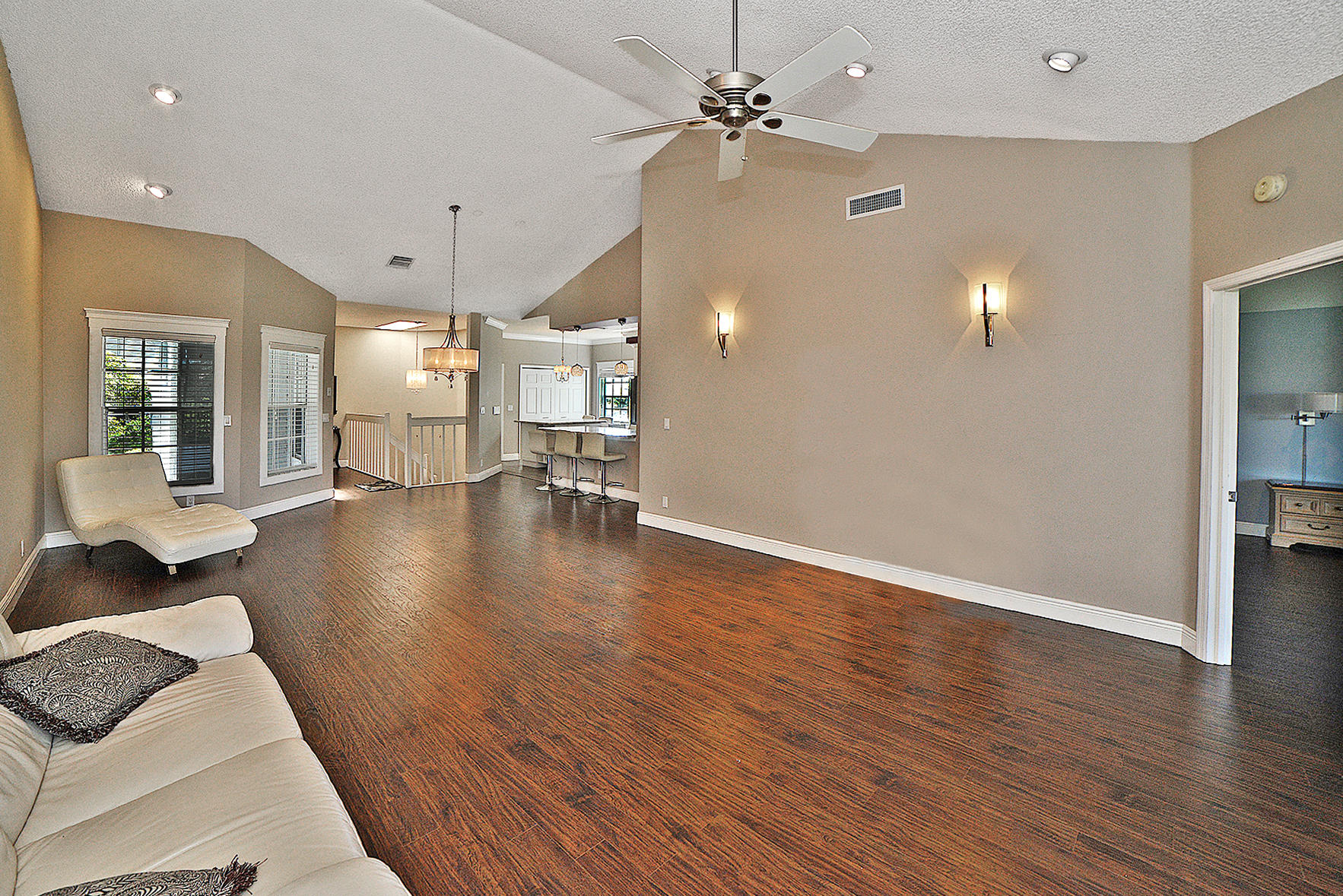 BRIARWOOD AT INDIAN SPRINGS CONDO - Residential