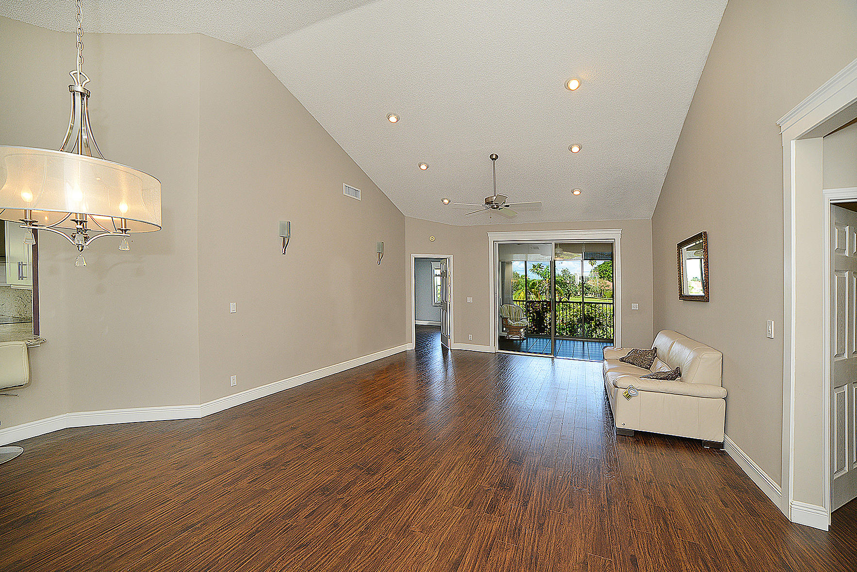 BRIARWOOD AT INDIAN SPRINGS CONDO - Residential