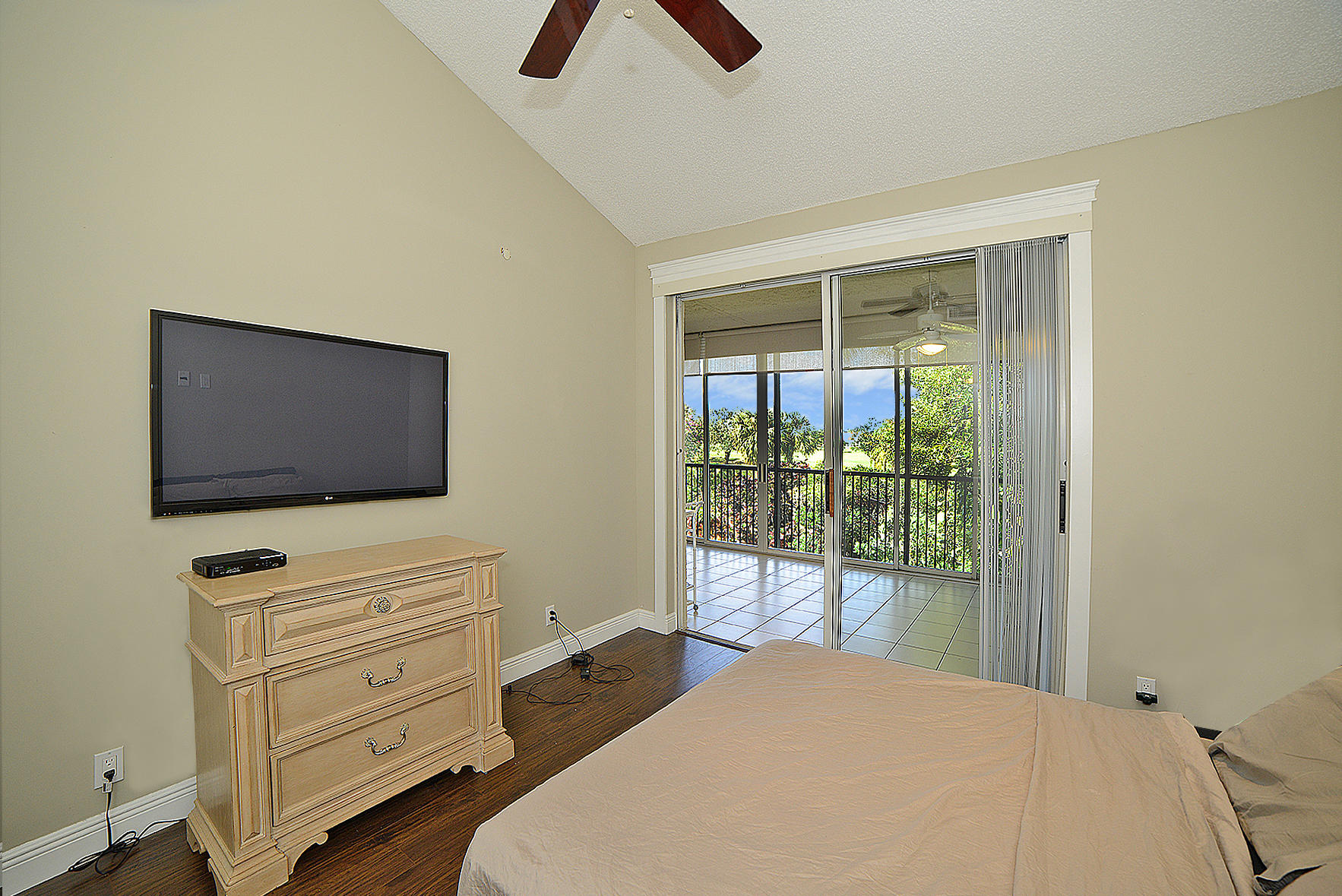 BRIARWOOD AT INDIAN SPRINGS CONDO - Residential