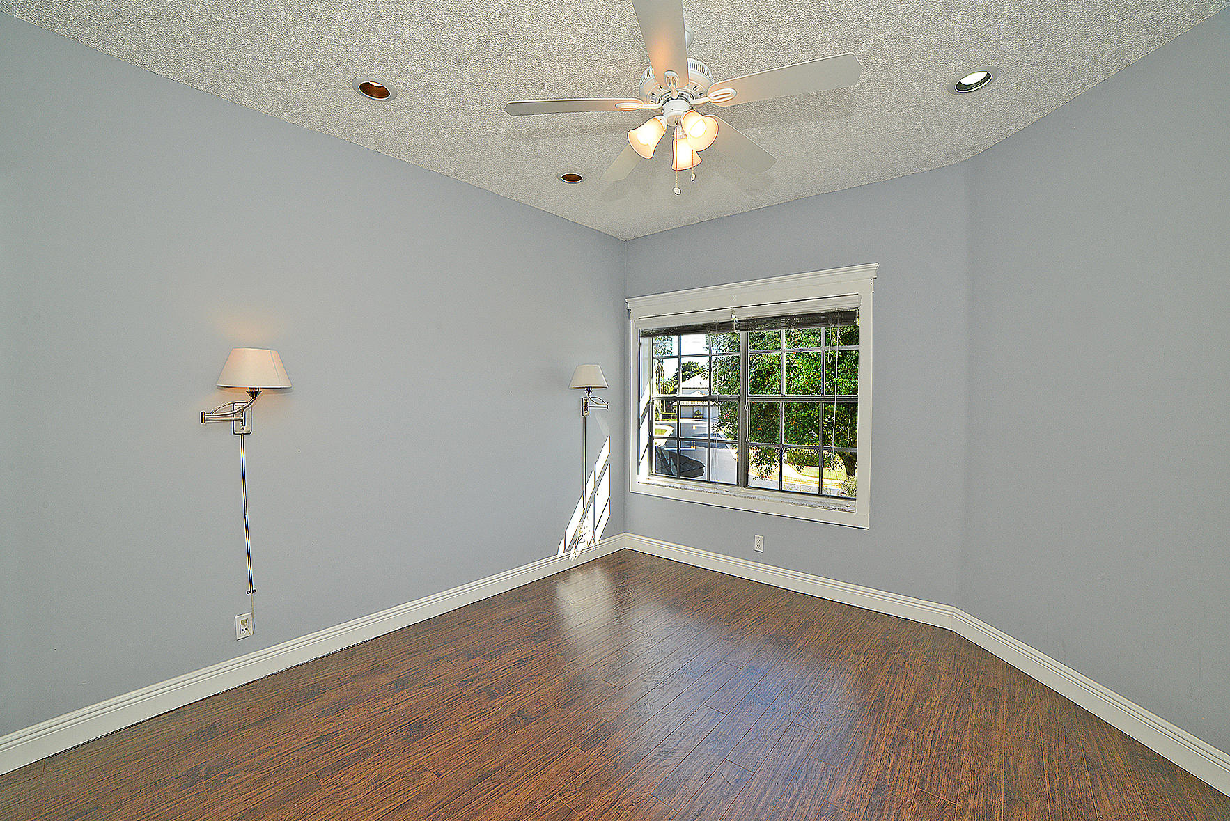 BRIARWOOD AT INDIAN SPRINGS CONDO - Residential